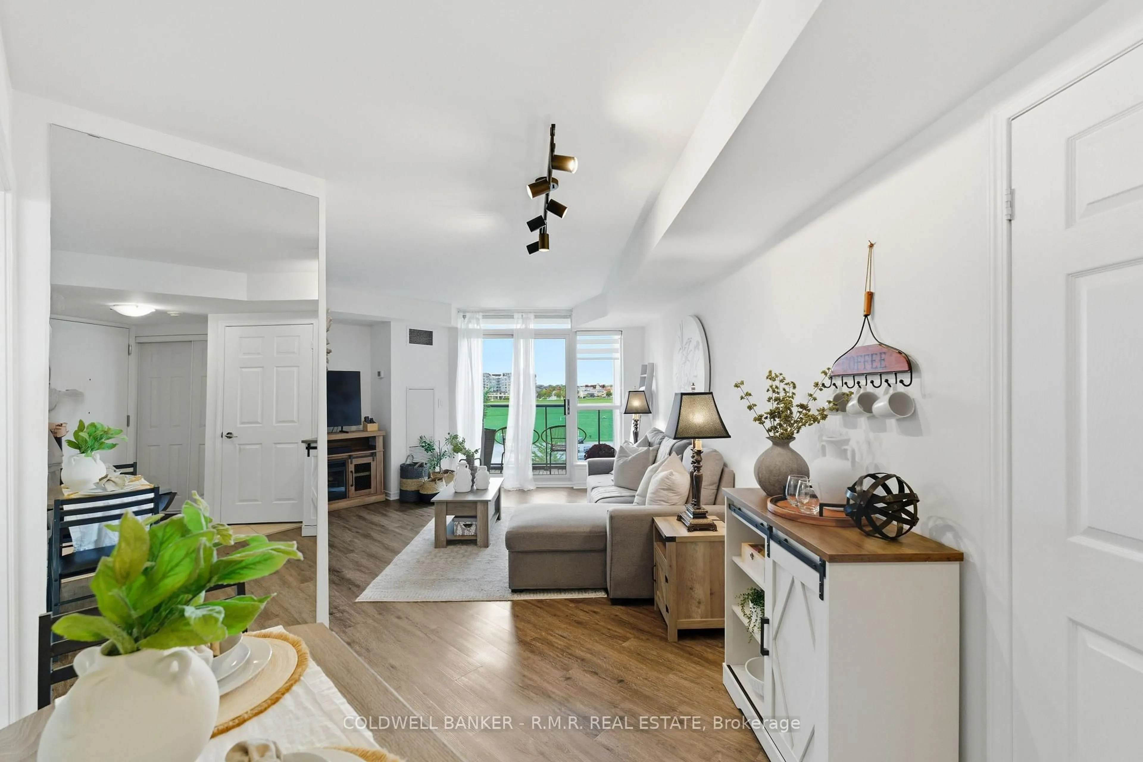 Open concept kitchen, unknown for 340 Watson St #517, Whitby Ontario L1N 9G1