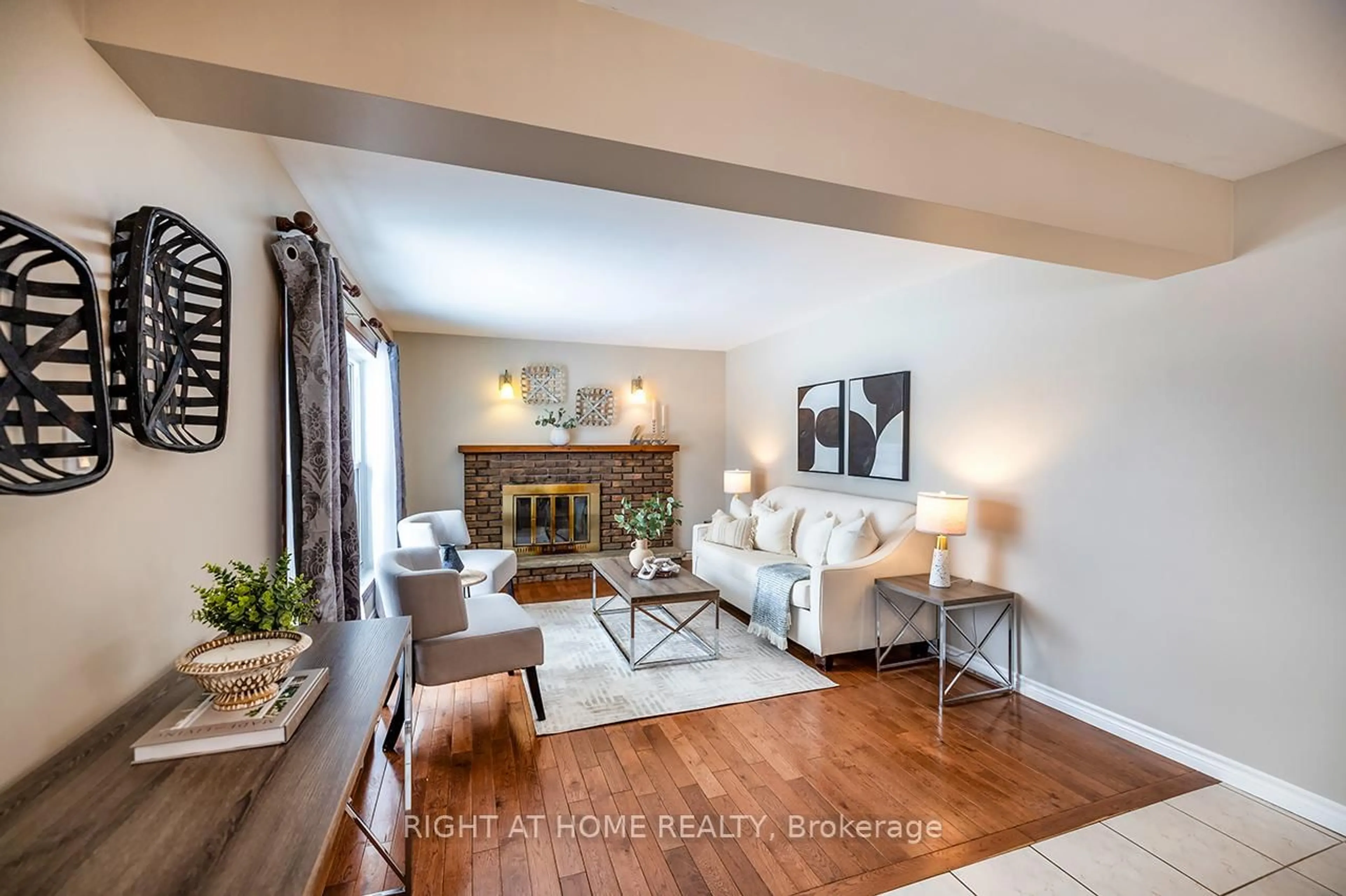 Living room with furniture, unknown for 21 Wishbone Cres, Ajax Ontario L1S 2N6