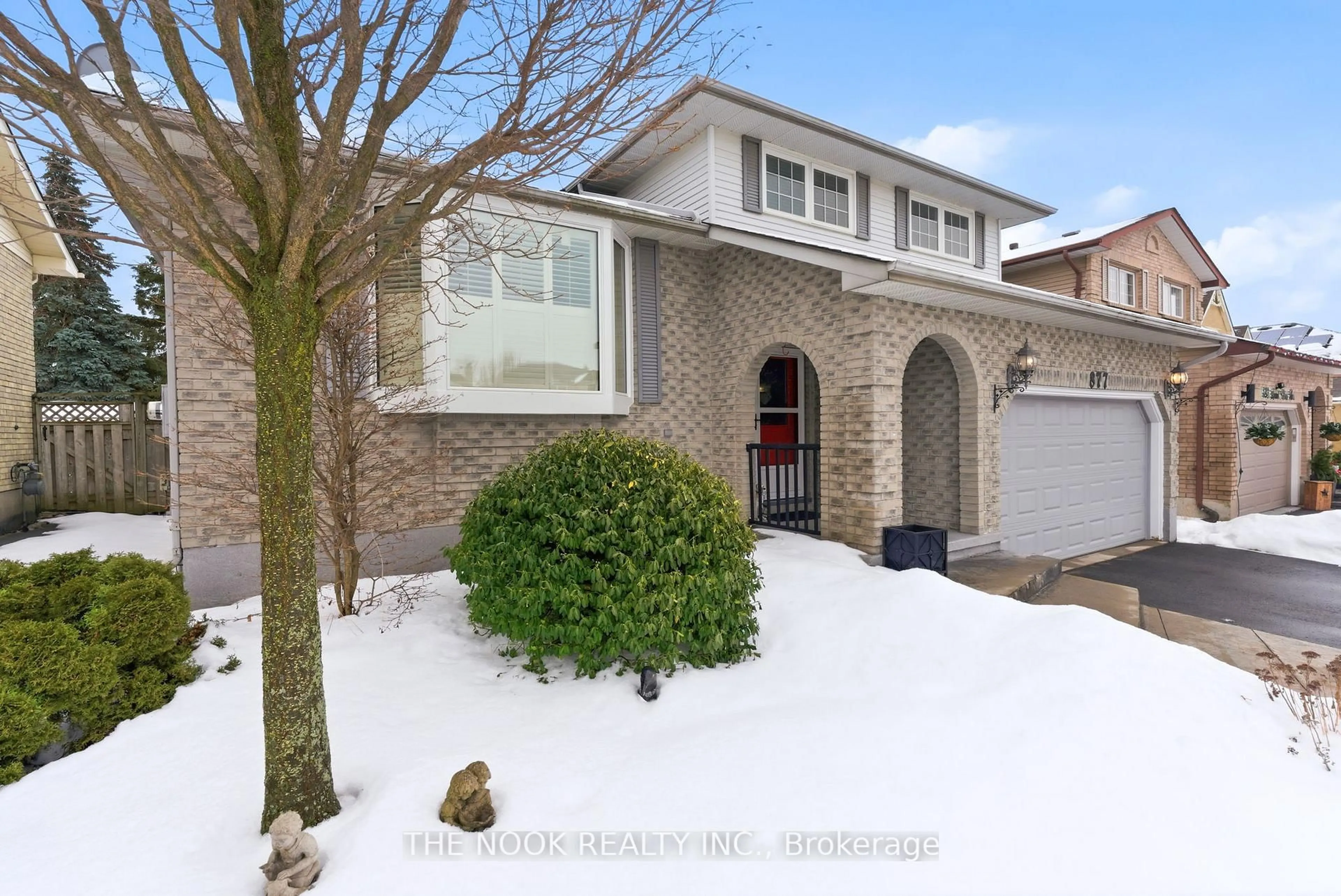 Unknown for 877 Mount Allan Ave, Oshawa Ontario L1J 7M7