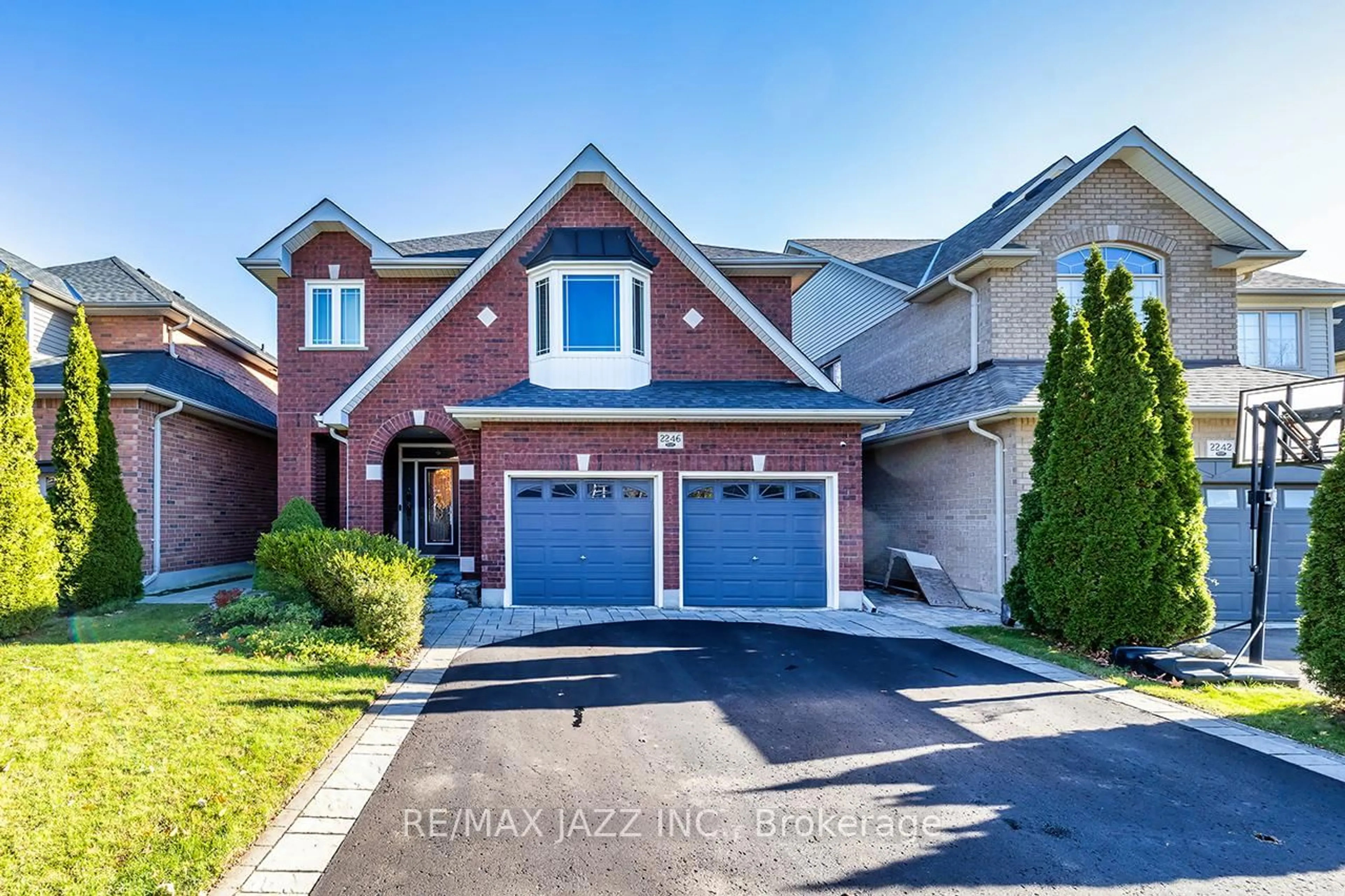 Home with brick exterior material, street for 2246 Pindar Cres, Oshawa Ontario L1L 0C6