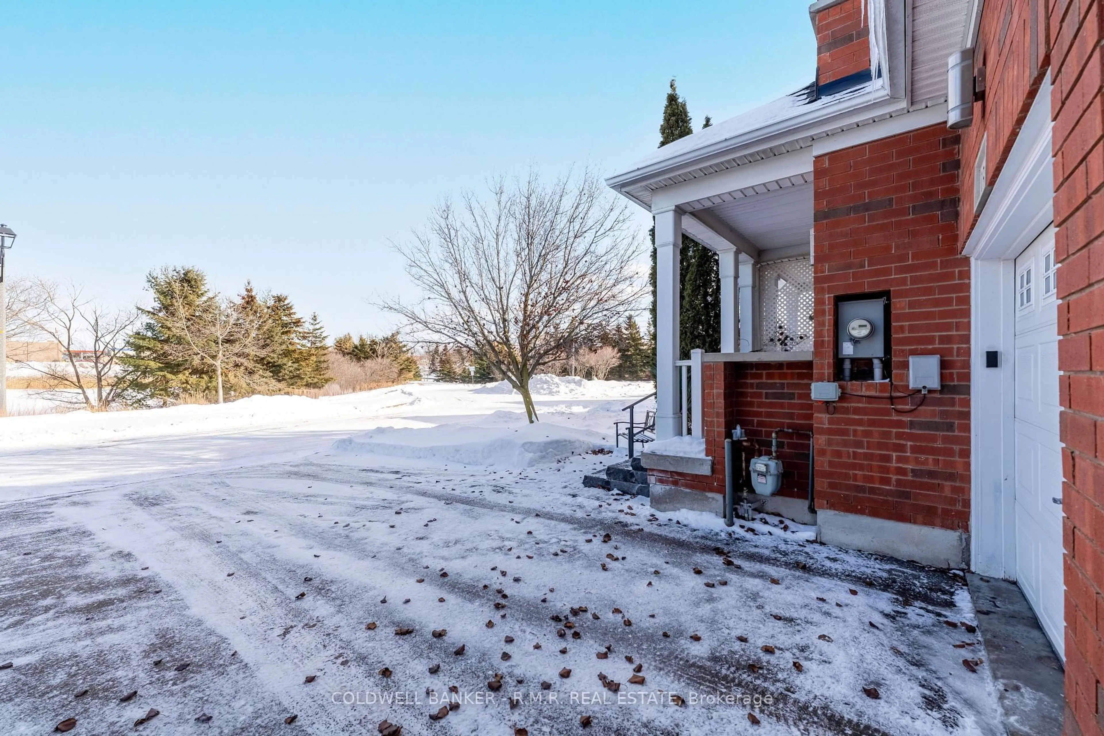 Unknown for 1362 Livesey Crt, Oshawa Ontario L1K 0G8