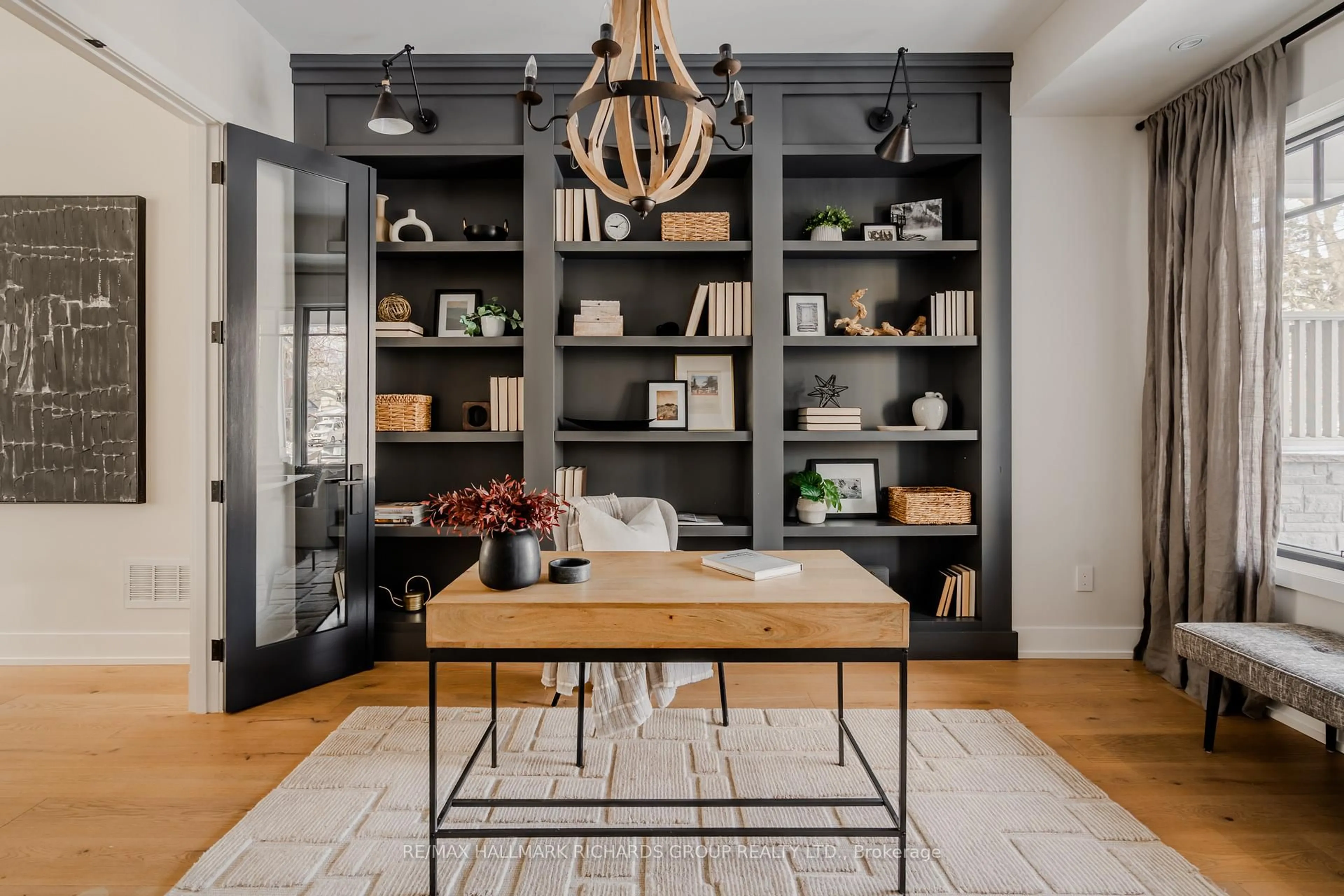 Unknown for 96 Scarborough Rd, Toronto Ontario M4E 3M5