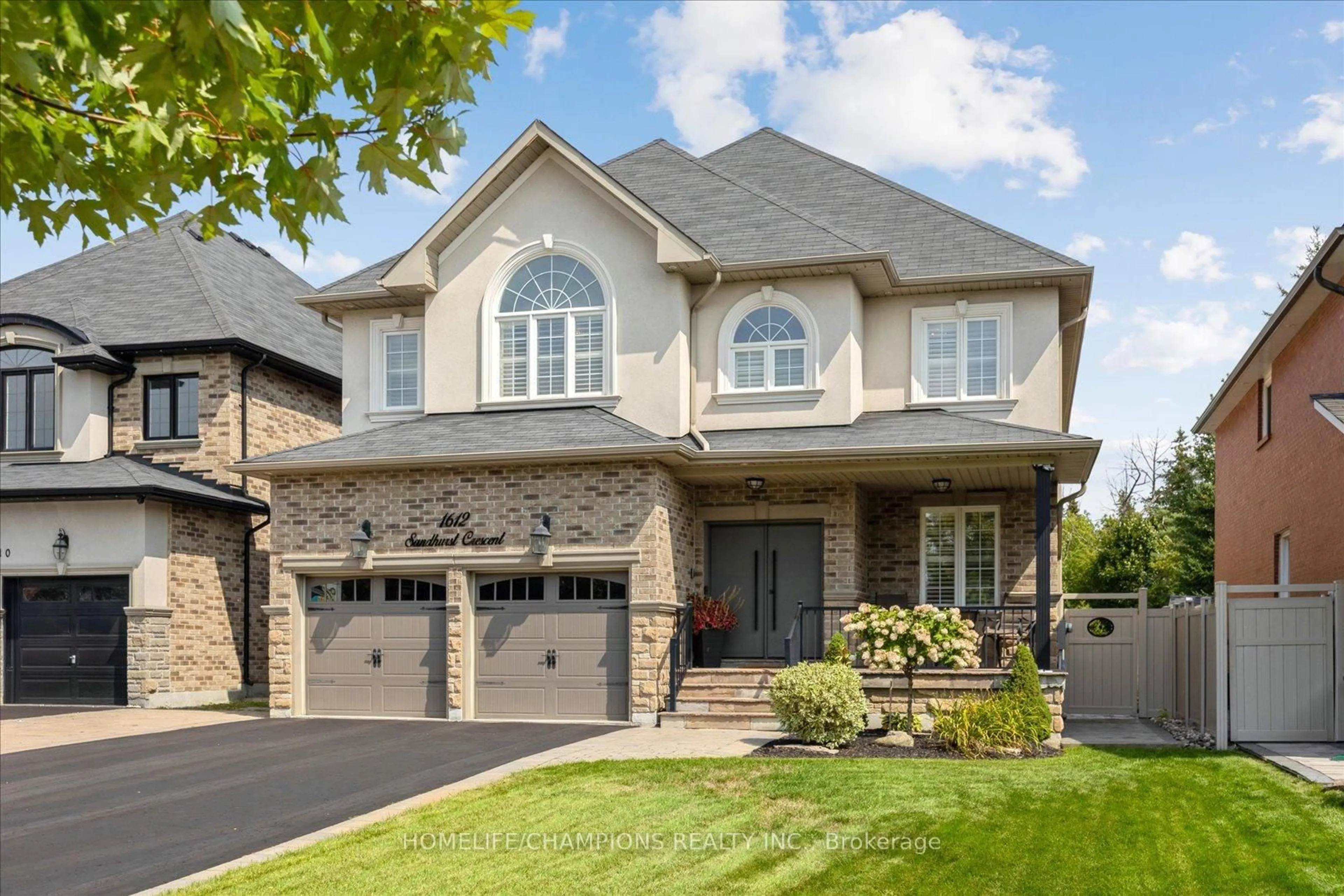 Home with brick exterior material, street for 1612 Sandhurst Cres, Pickering Ontario L1V 6W2