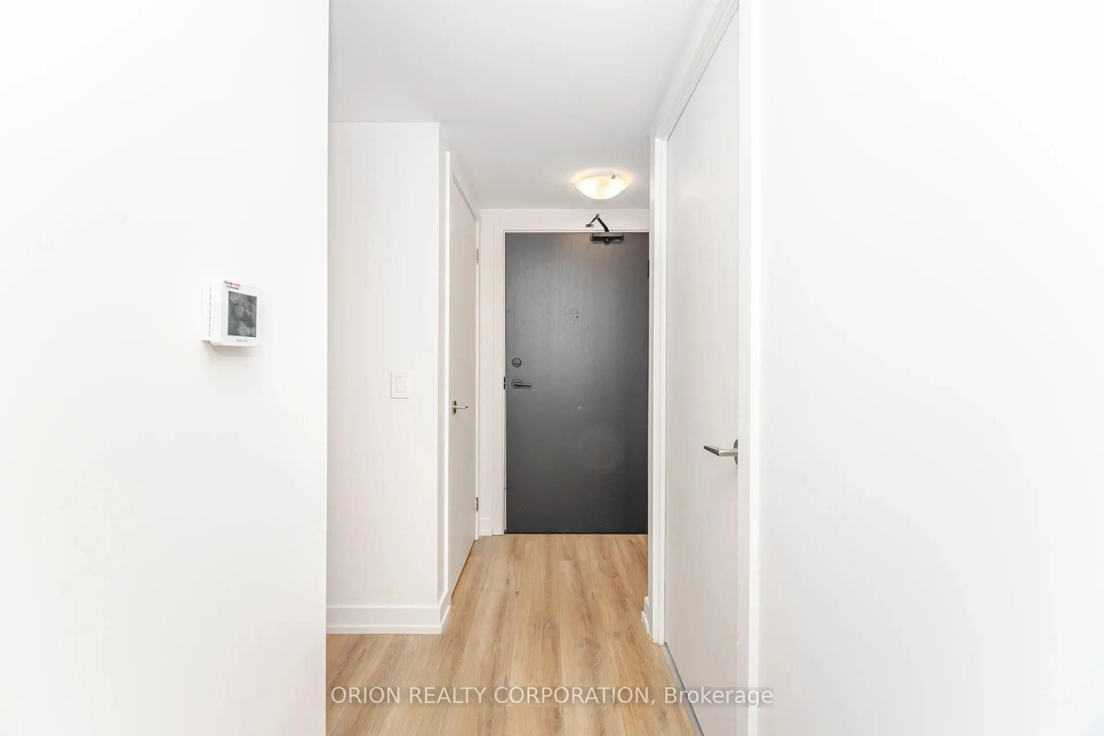 Indoor entryway for 1480 Bayly St #1103, Pickering Ontario L1W 0C2