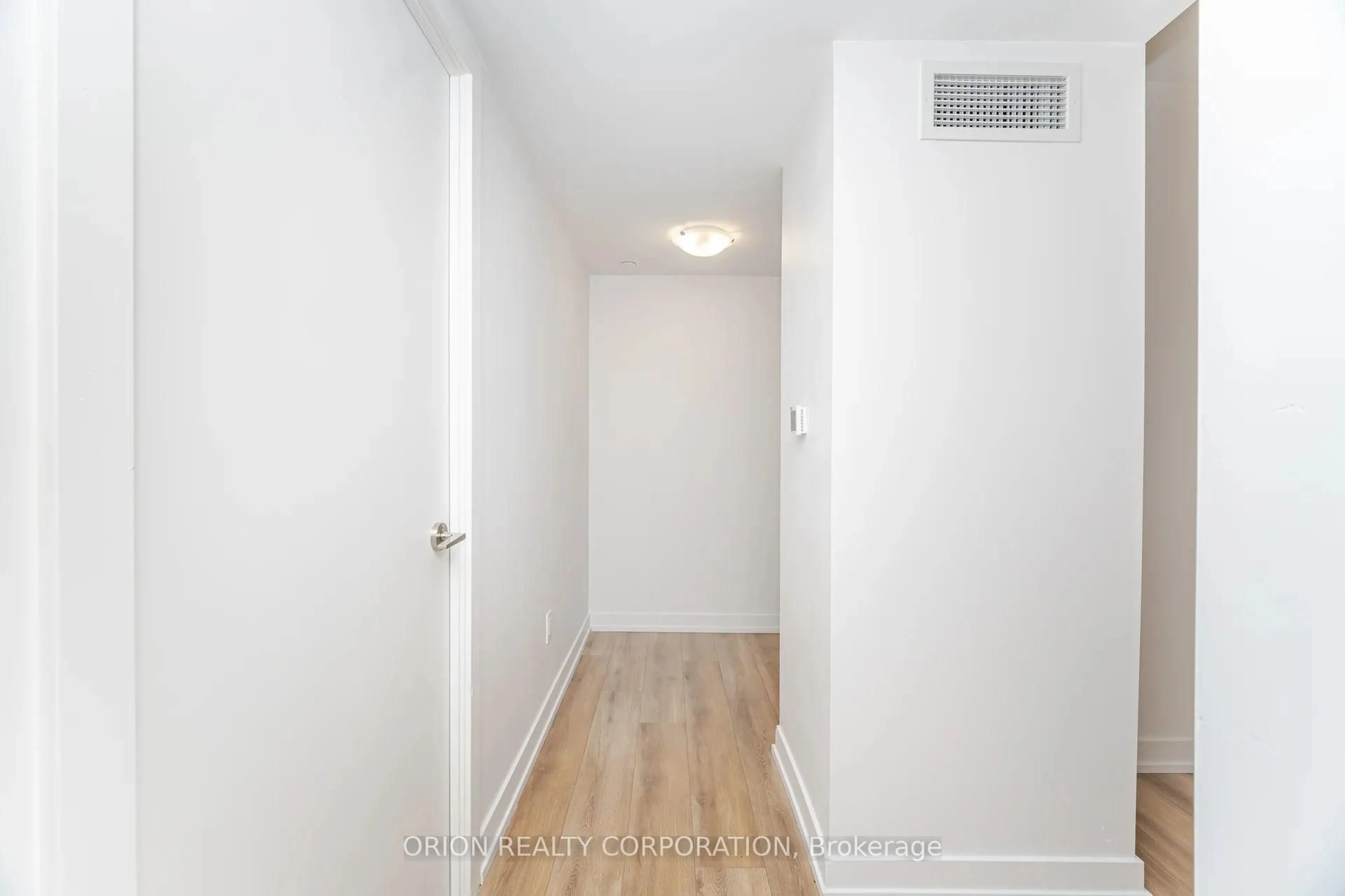 A pic of a room for 1480 Bayly St #1103, Pickering Ontario L1W 0C2