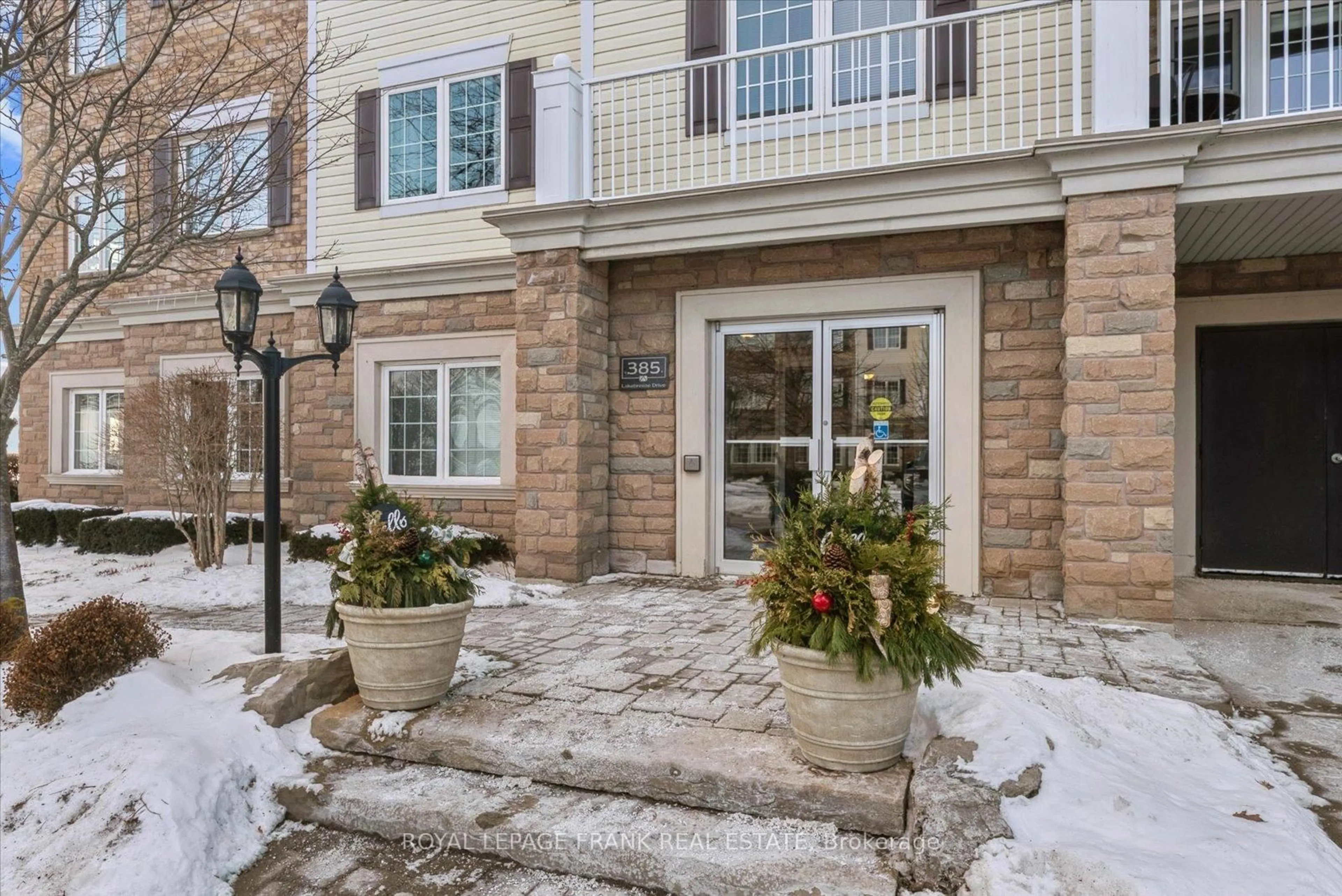 Unknown for 385 Lakebreeze Dr #204, Clarington Ontario L1B 0A4