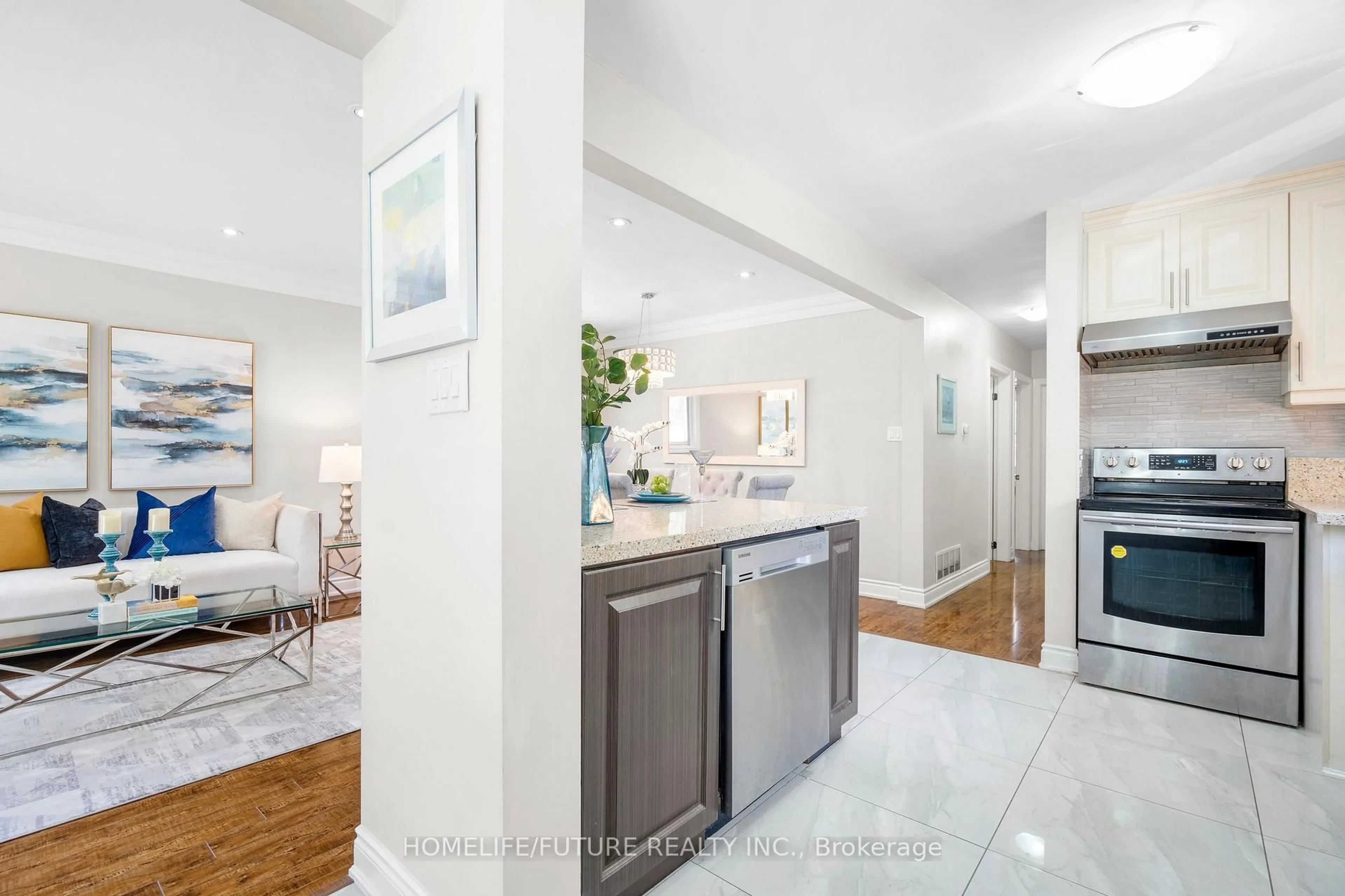 Open concept kitchen, unknown for 25 Peking Rd, Toronto Ontario M1J 2X2