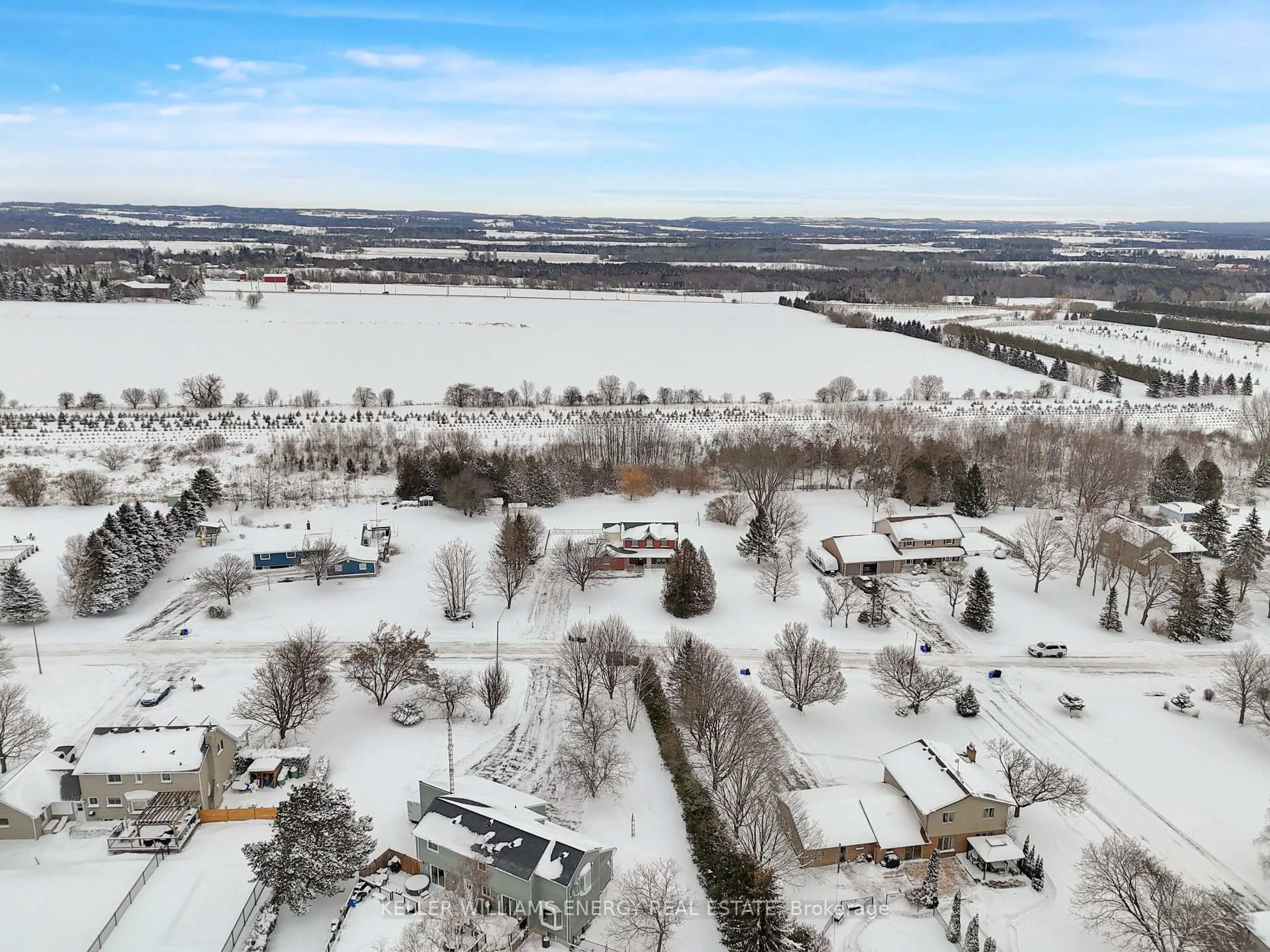 A pic from outside/outdoor area/front of a property/back of a property/a pic from drone, water/lake/river/ocean view for 57 Potters Lane, Clarington Ontario L0B 1J0