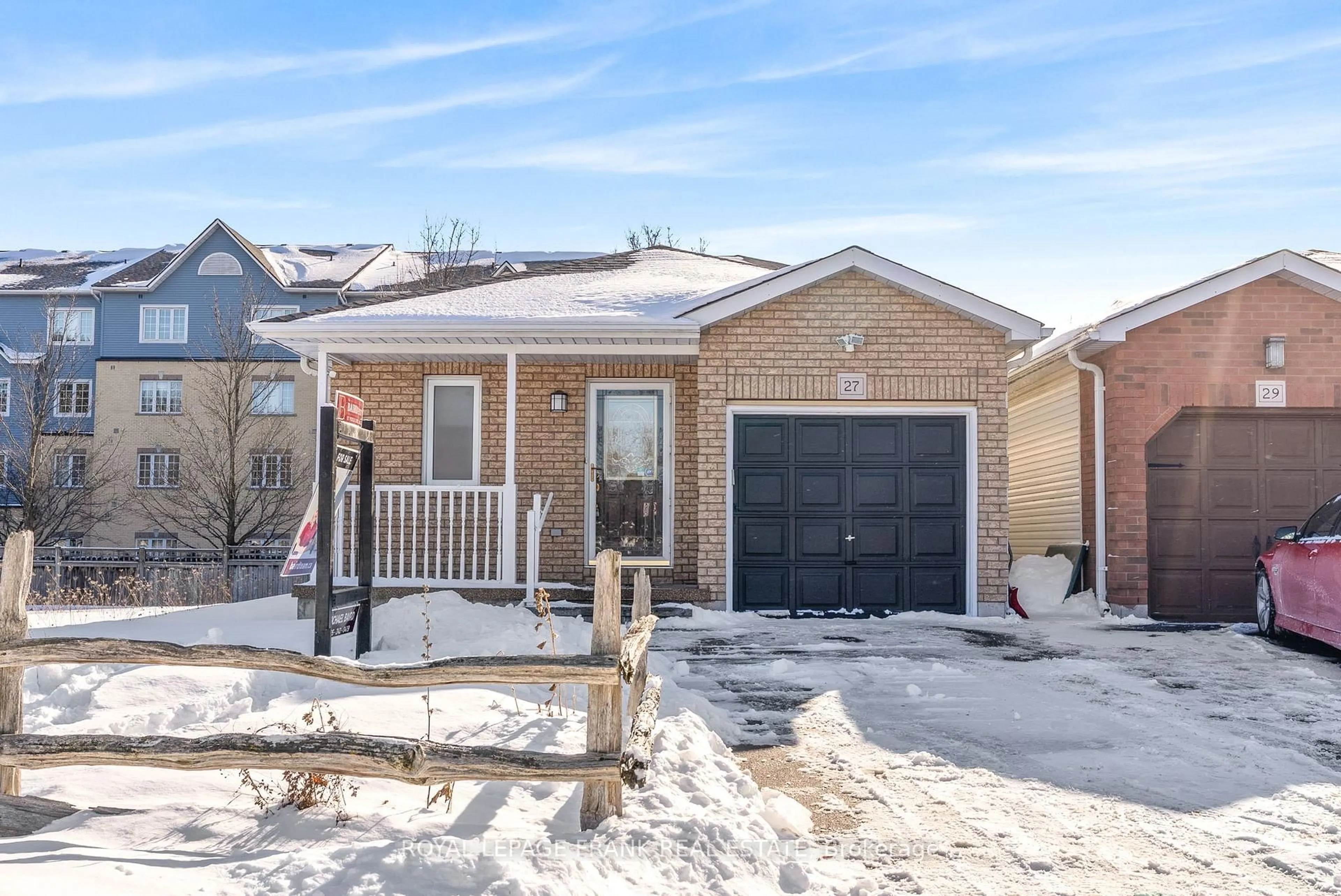 Home with brick exterior material, street for 27 Dale Park, Clarington Ontario L1E 2Z4