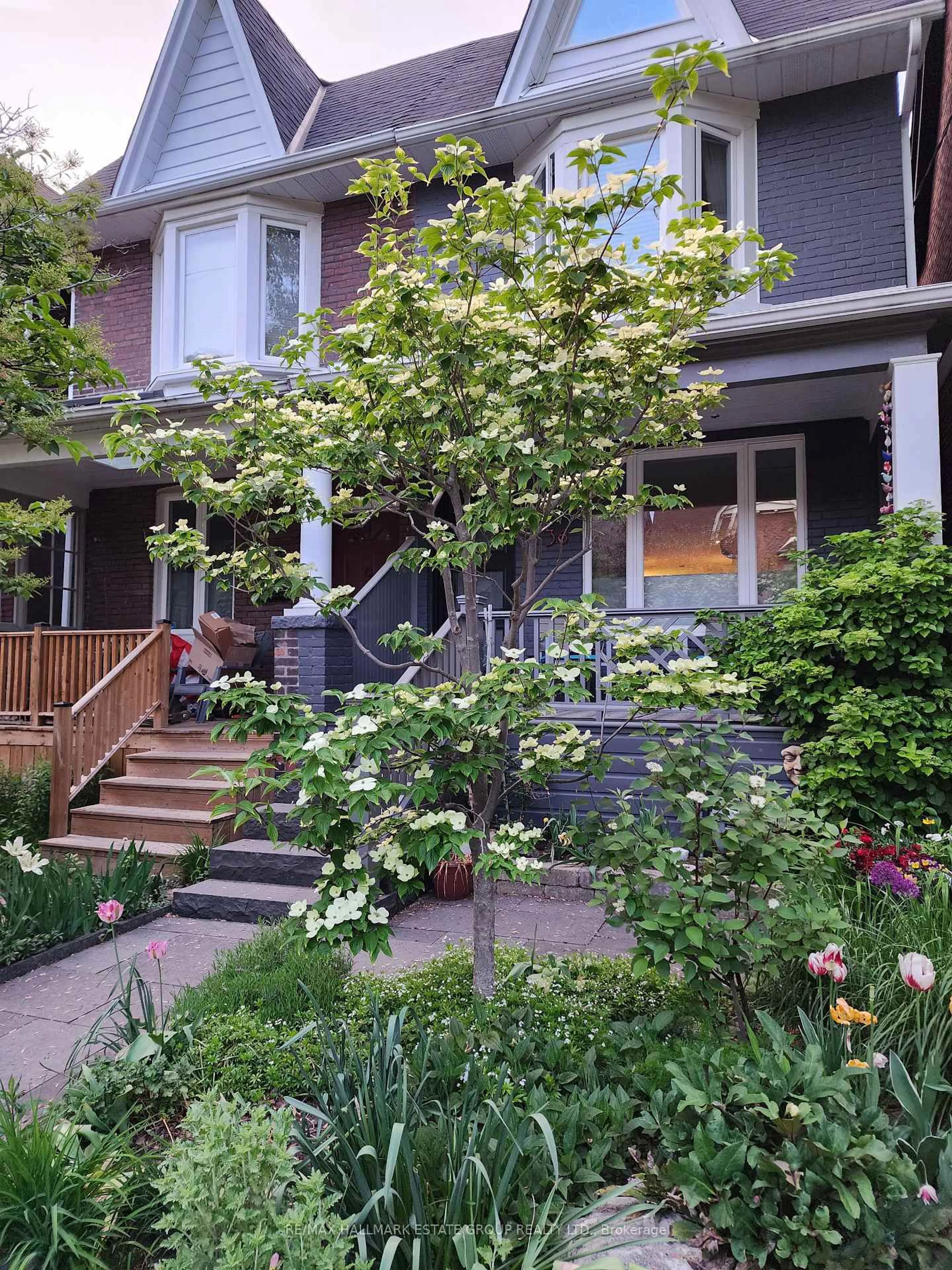 Unknown for 36 Hazelwood Ave, Toronto Ontario M4J 1K5