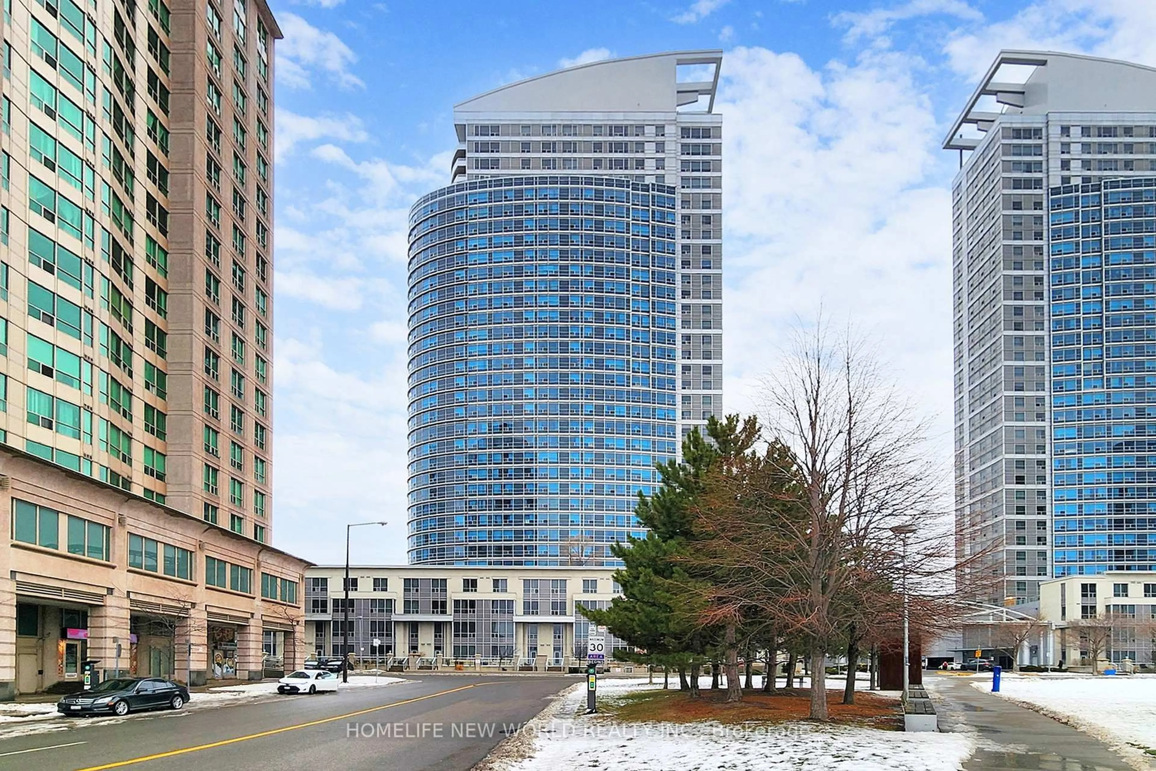 Indoor foyer for 36 Lee Centre Dr #3210, Toronto Ontario M1H 3K2