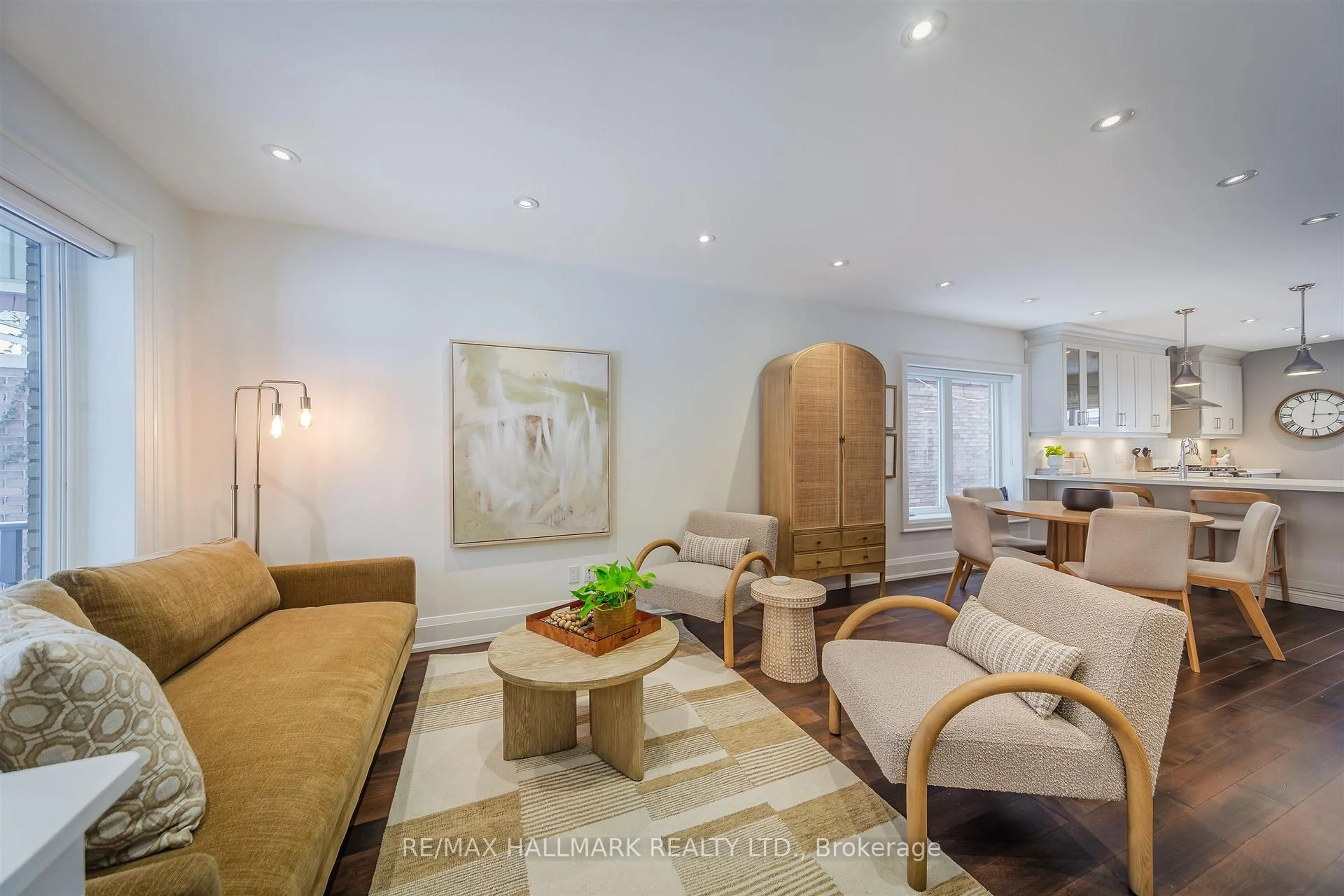 Living room with furniture, unknown for 97 Queensdale Ave, Toronto Ontario M4J 1Y2