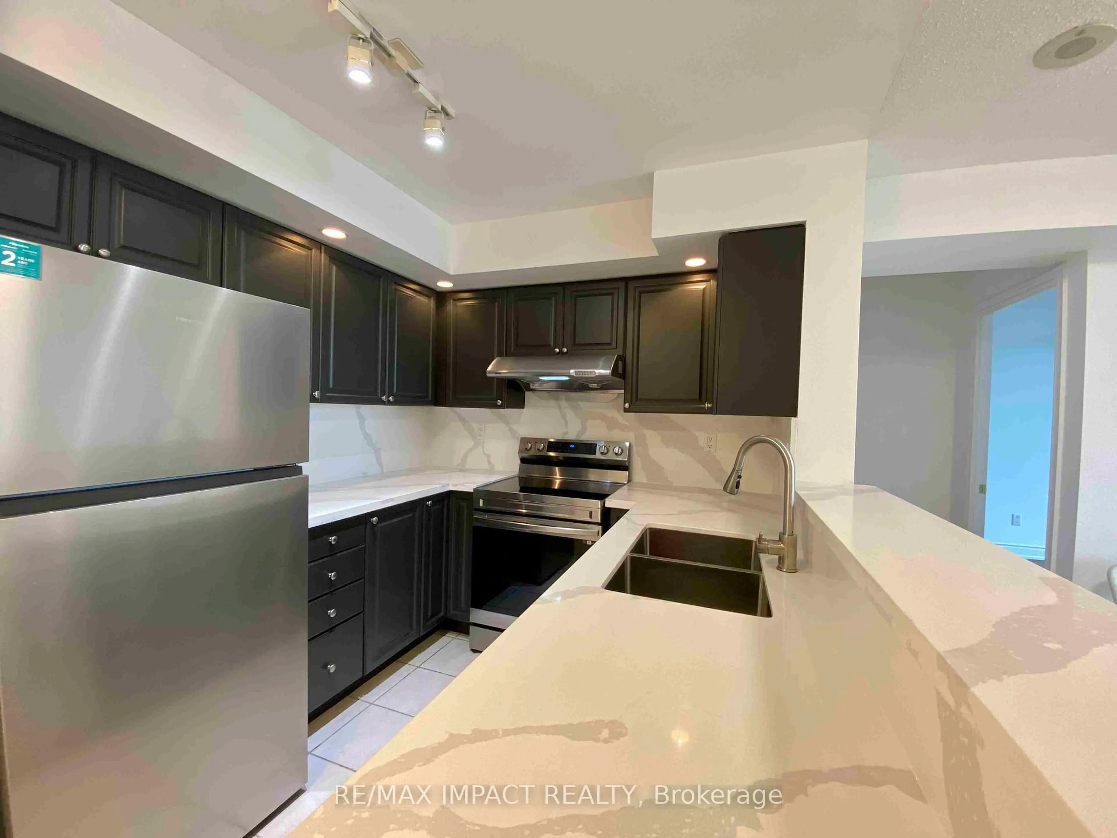 Standard kitchen, ceramic/tile floor for 123 Omni Dr #Suite 760, Toronto Ontario M1P 5A8