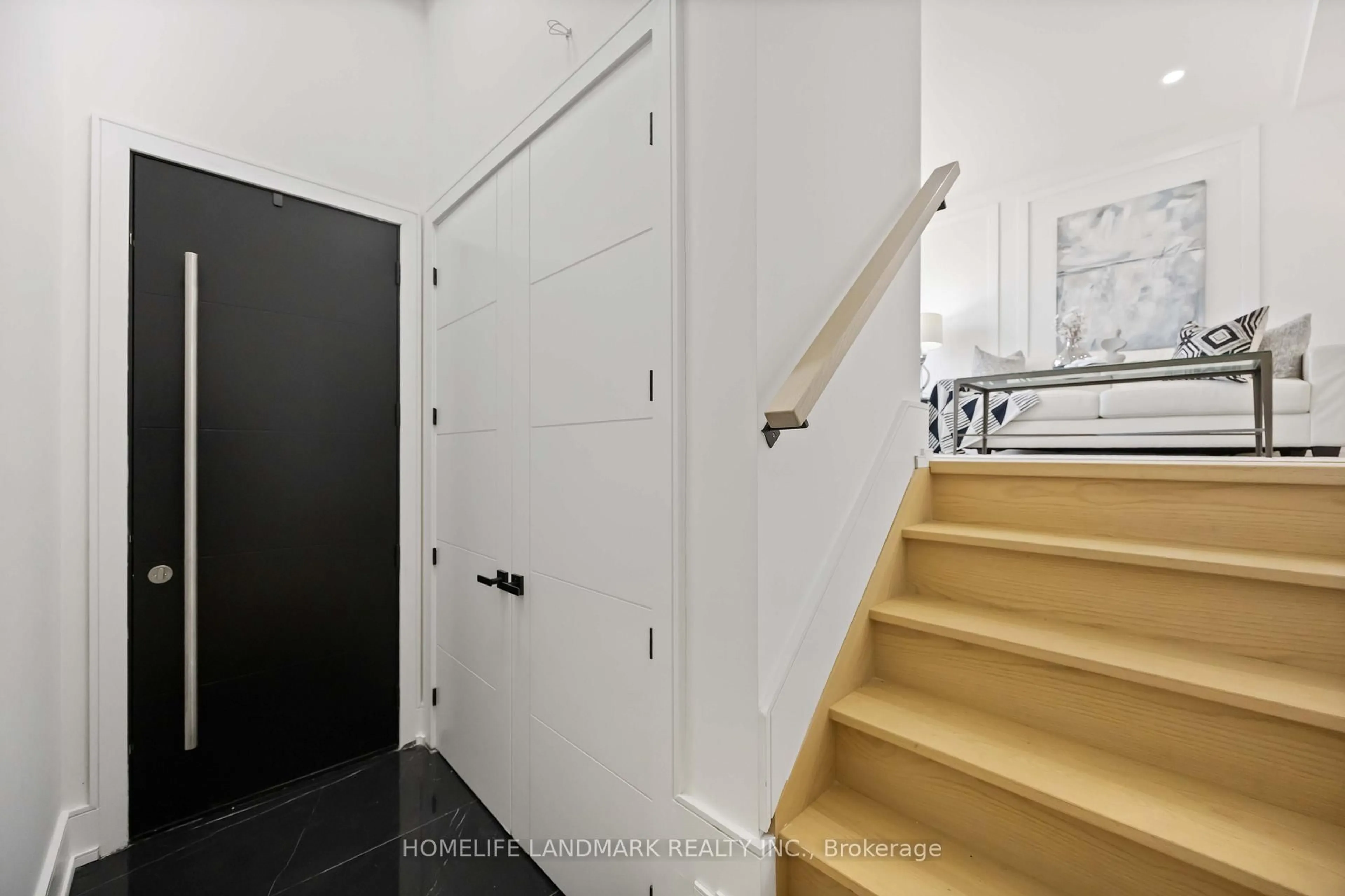 Indoor entryway for 70 Granger Ave, Toronto Ontario M1K 3L3