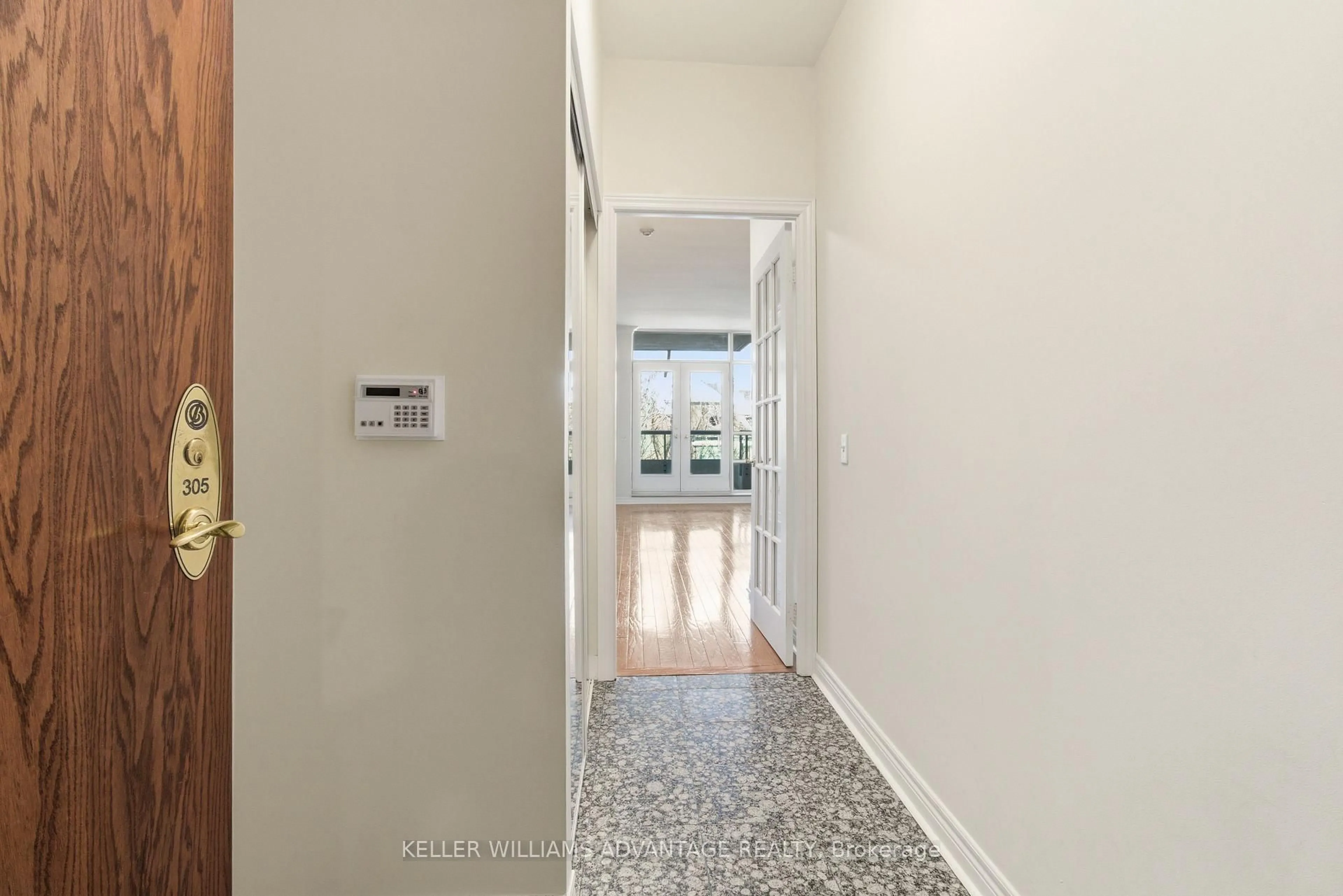 Indoor entryway for 9 Boardwalk Dr #305, Toronto Ontario M4L 6T1
