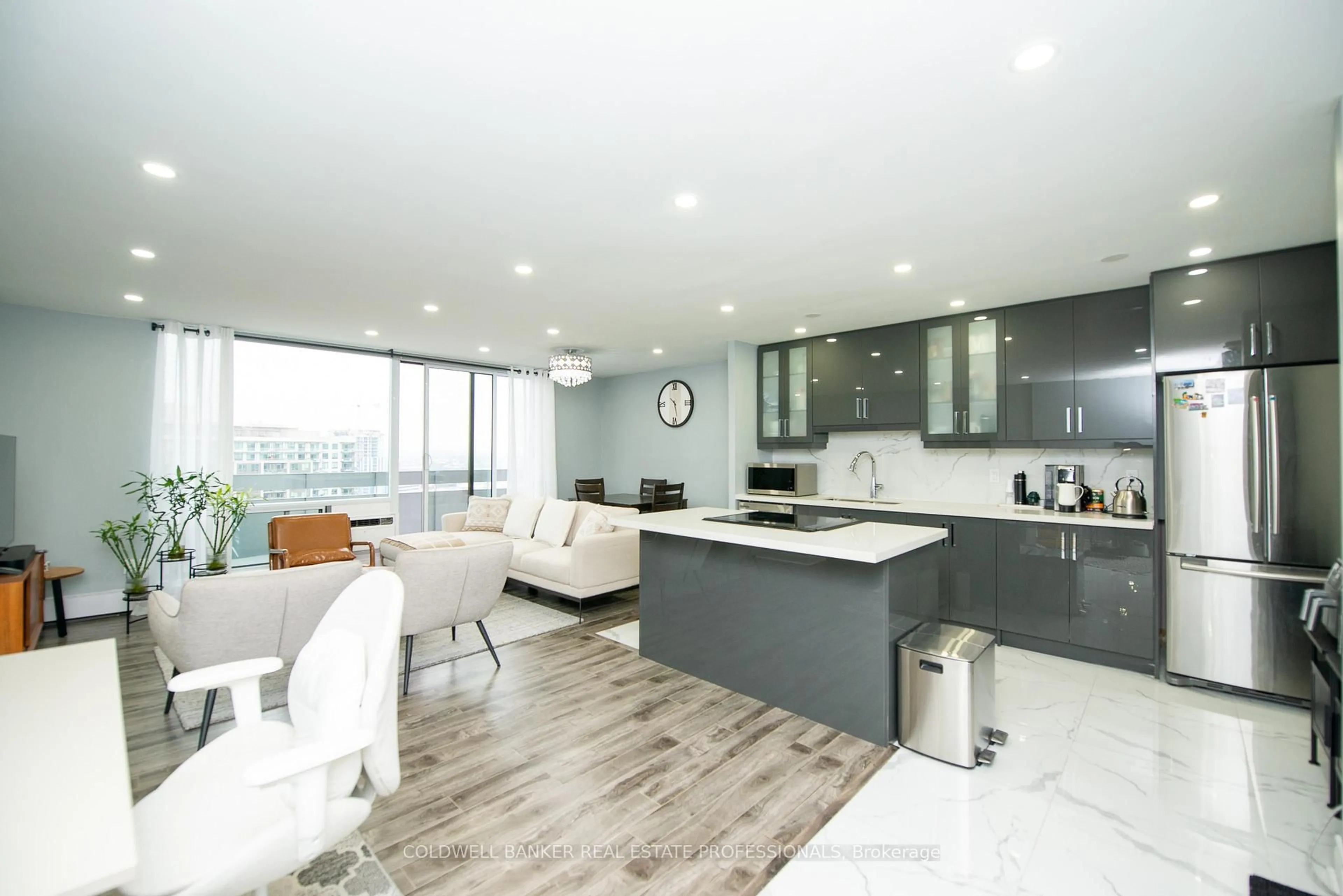 Open concept kitchen, unknown for 1210 Radom St #1901, Pickering Ontario L1W 2Z3