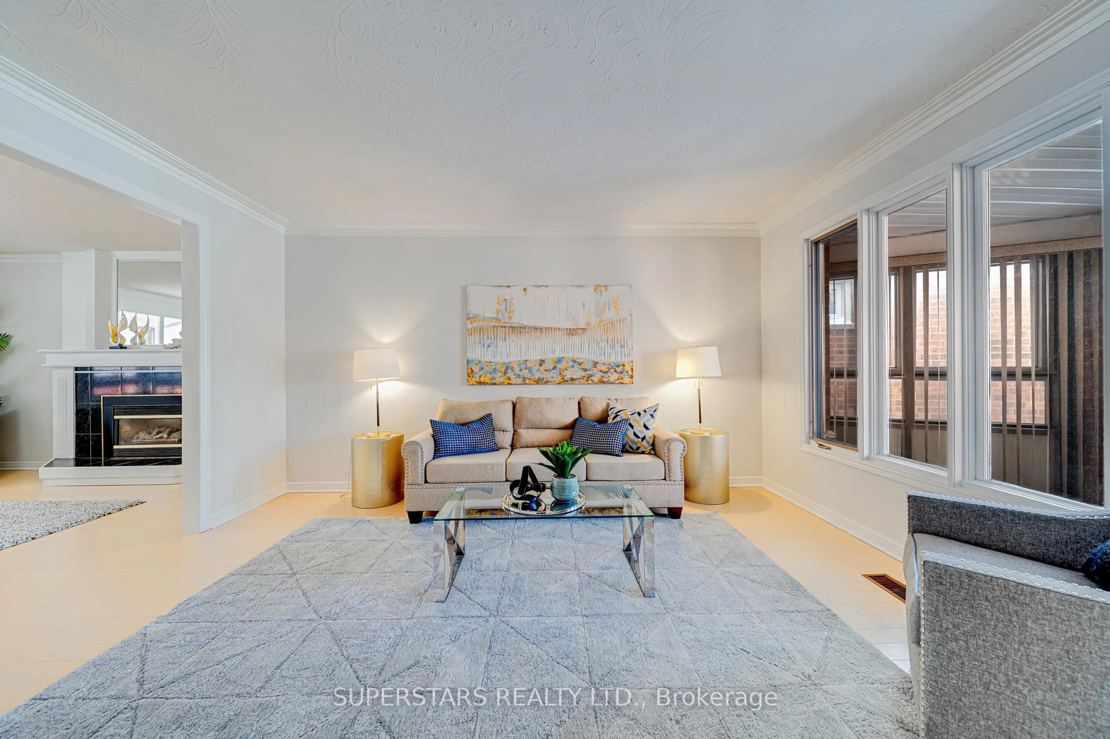 Living room with furniture, unknown for 12B Burnt Bark Dr, Toronto Ontario M1V 3J8