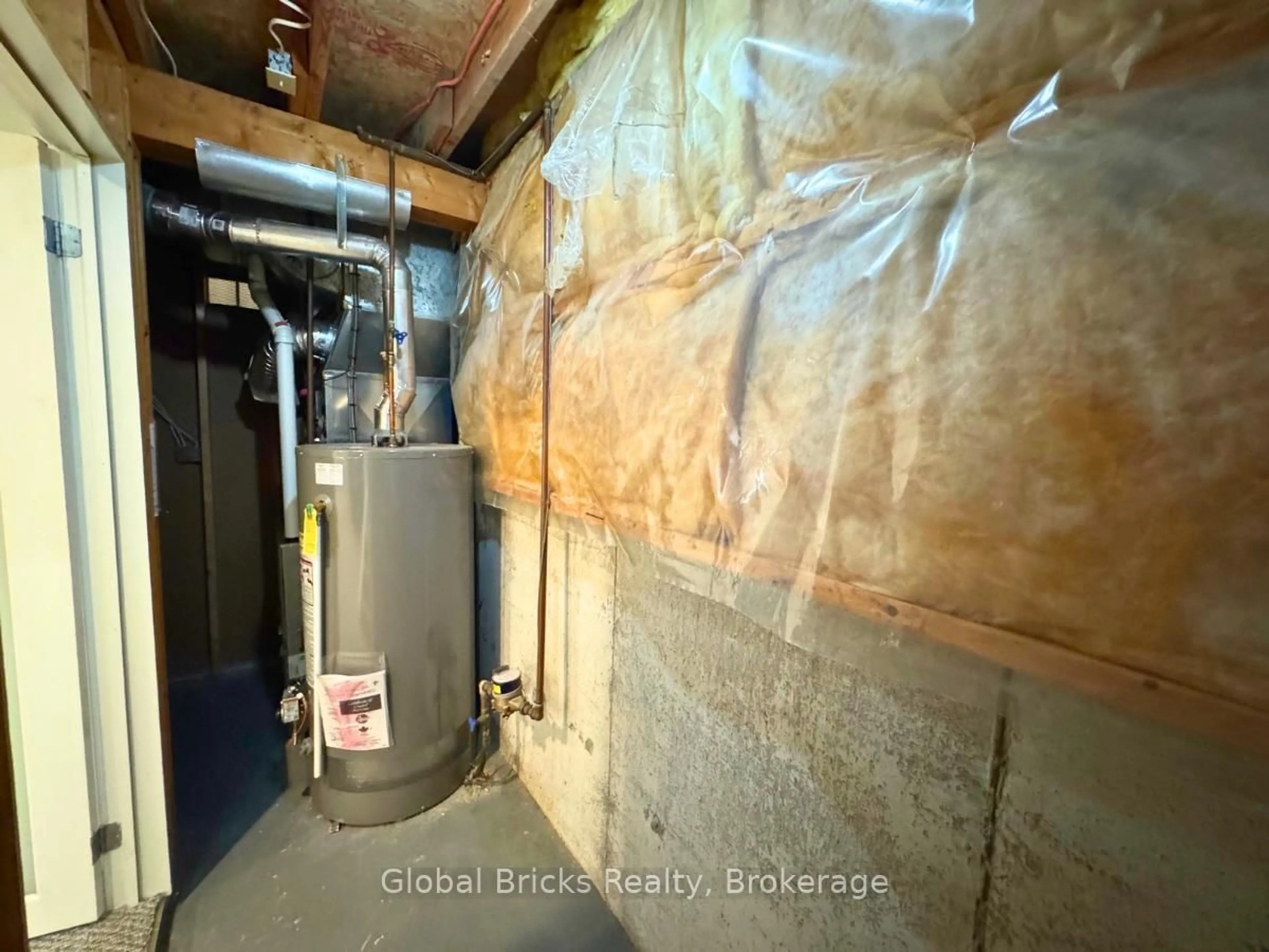 A pic of a room for 41 Fieldview Cres, Whitby Ontario L1N 8B5