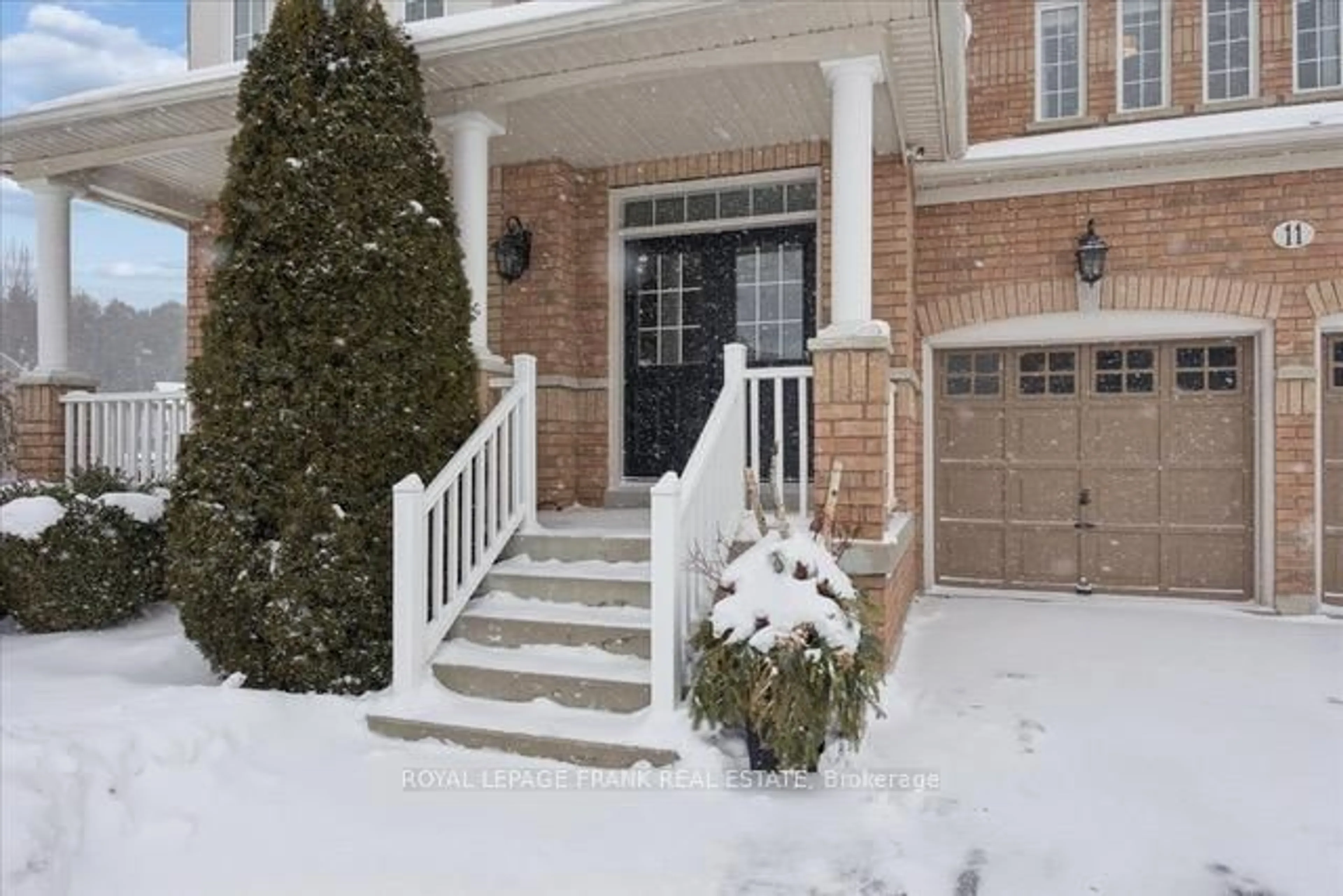 Unknown for 11 Fifeshire Crt, Scugog Ontario L9L 2E3