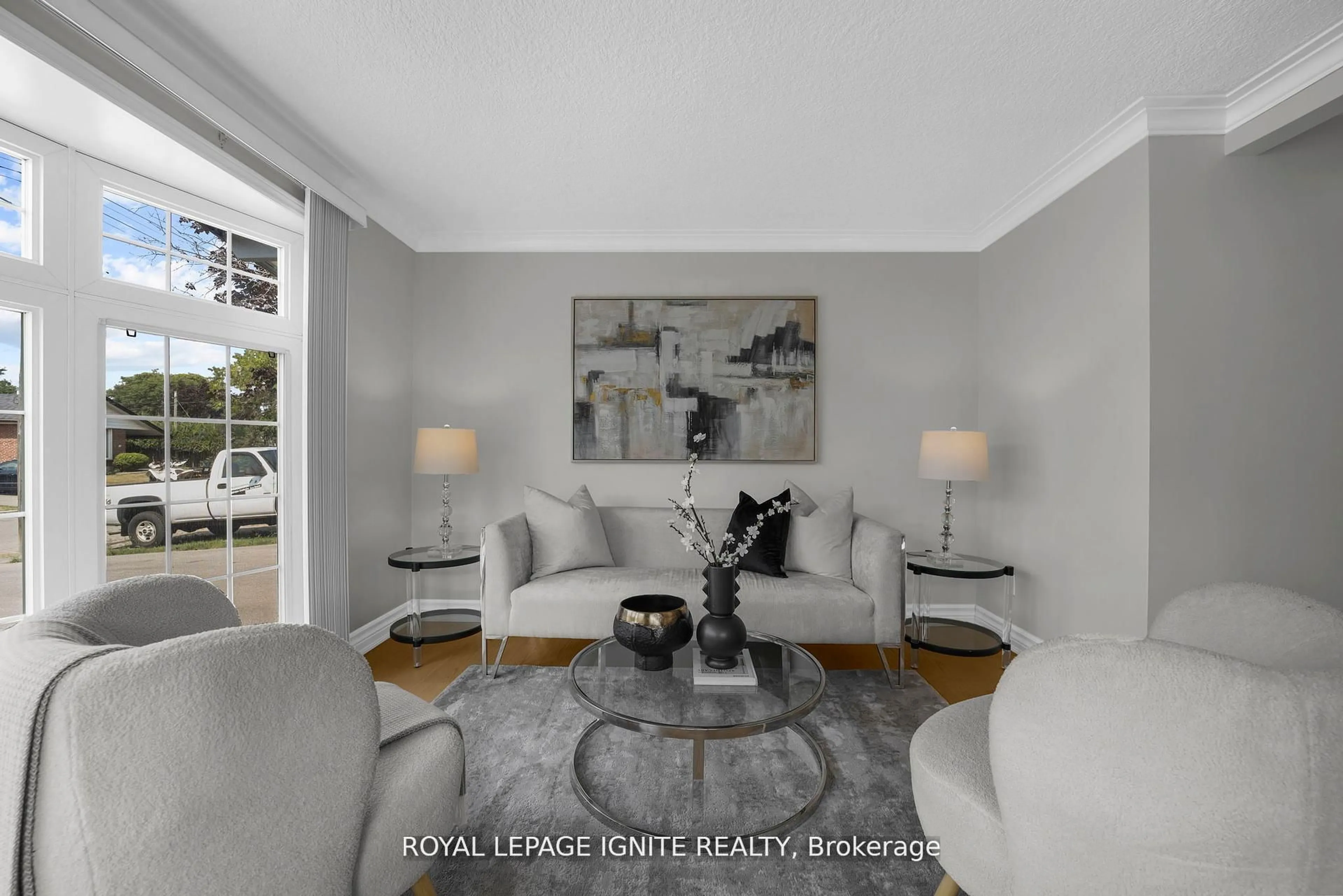 Living room with furniture, unknown for 47 Deerfield Rd, Toronto Ontario M1K 4X2