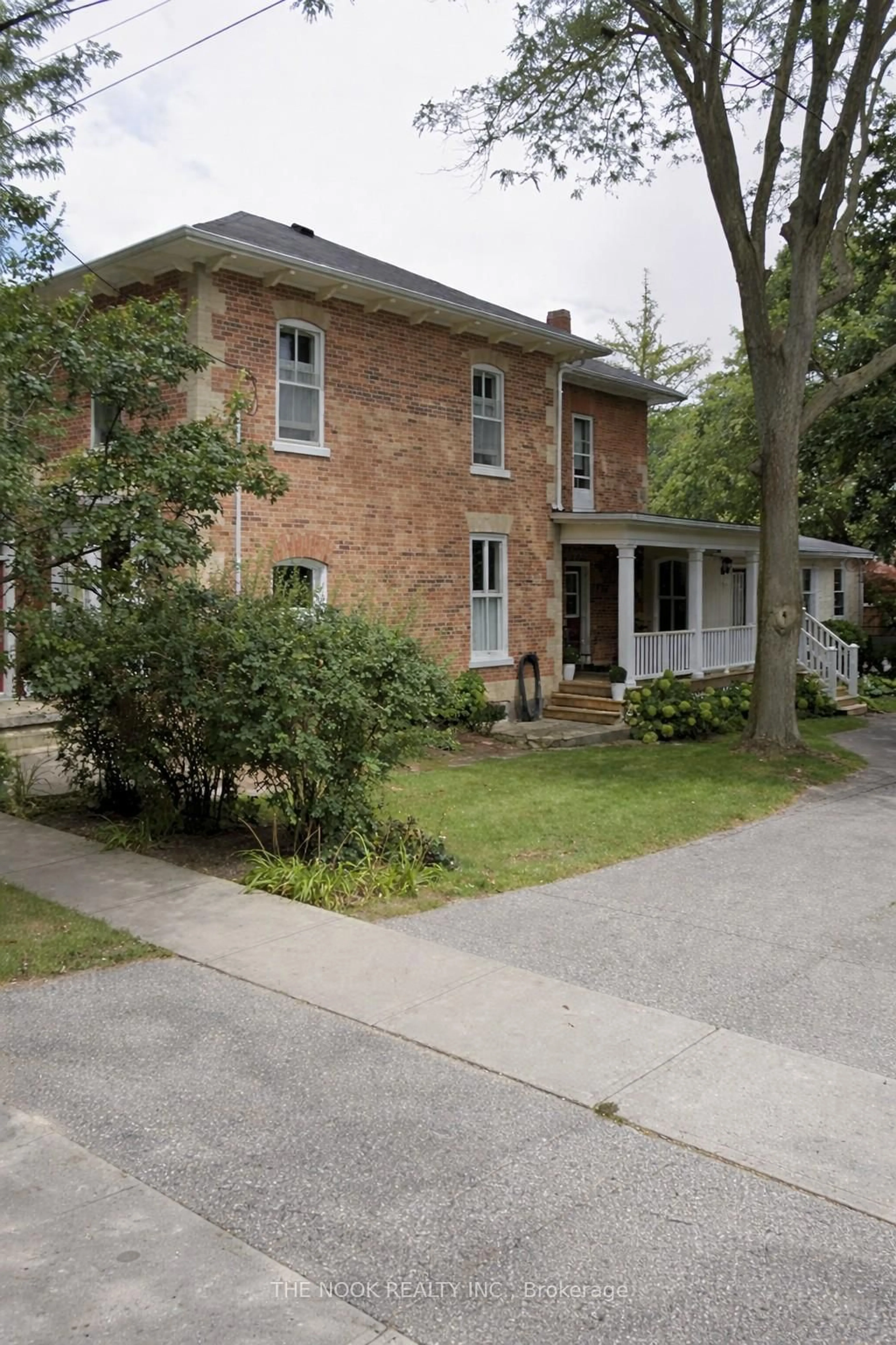 Home with brick exterior material, street for 39 Centre St, Clarington Ontario L1C 2Y2