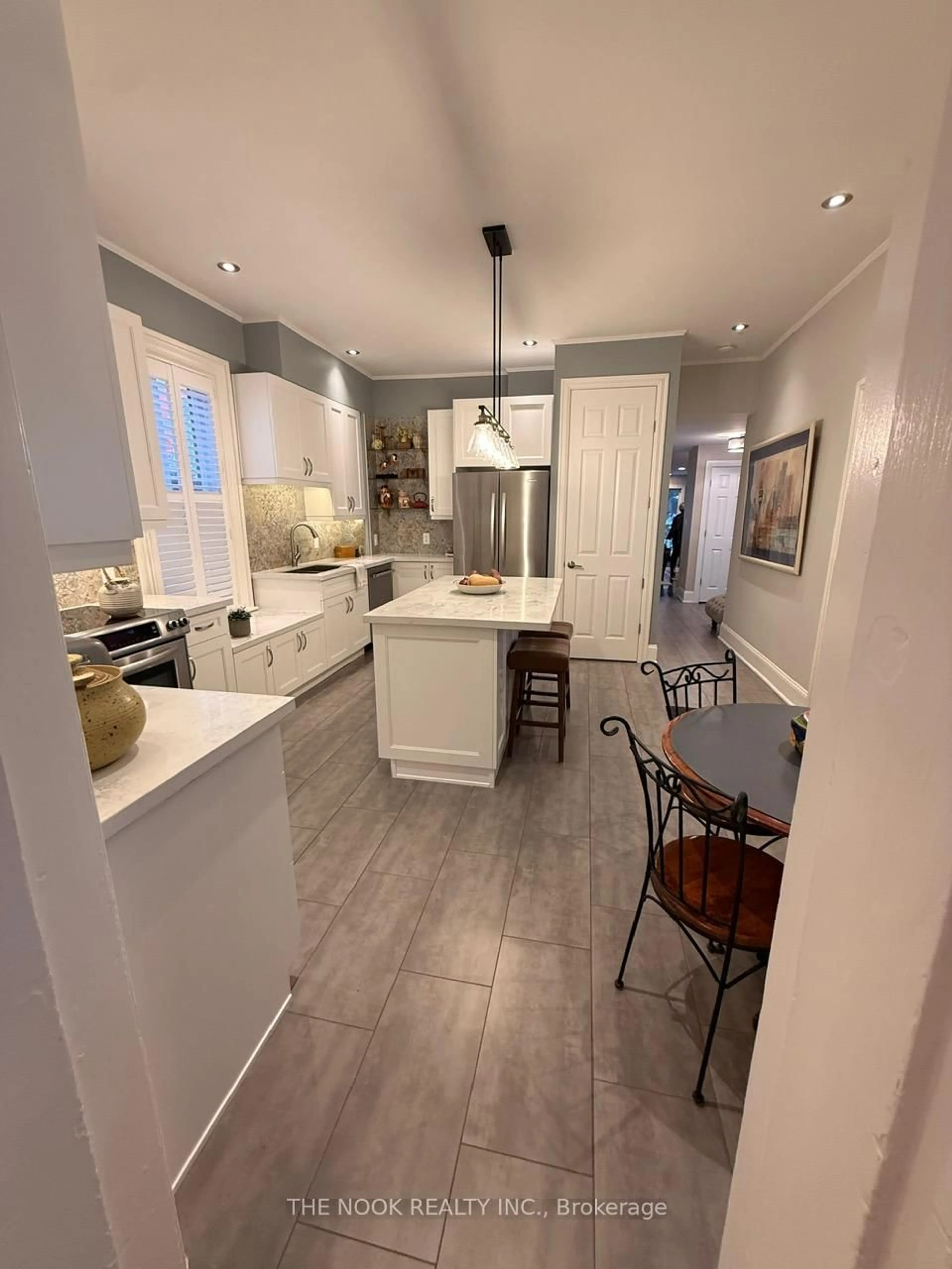 Open concept kitchen, ceramic/tile floor for 39 Centre St, Clarington Ontario L1C 2Y2