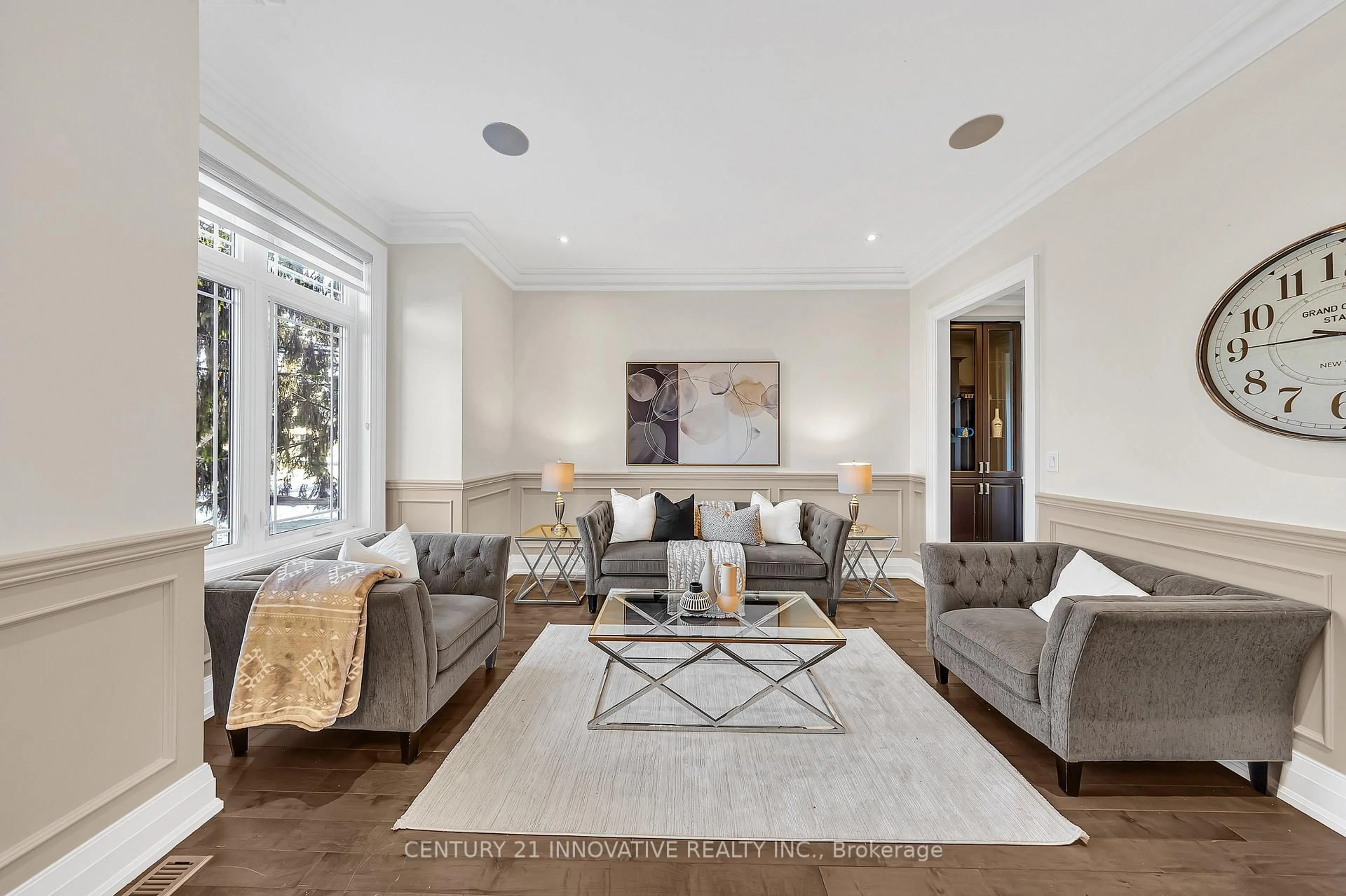 Living room with furniture, unknown for 752 Hillview Cres, Pickering Ontario L1W 2S1