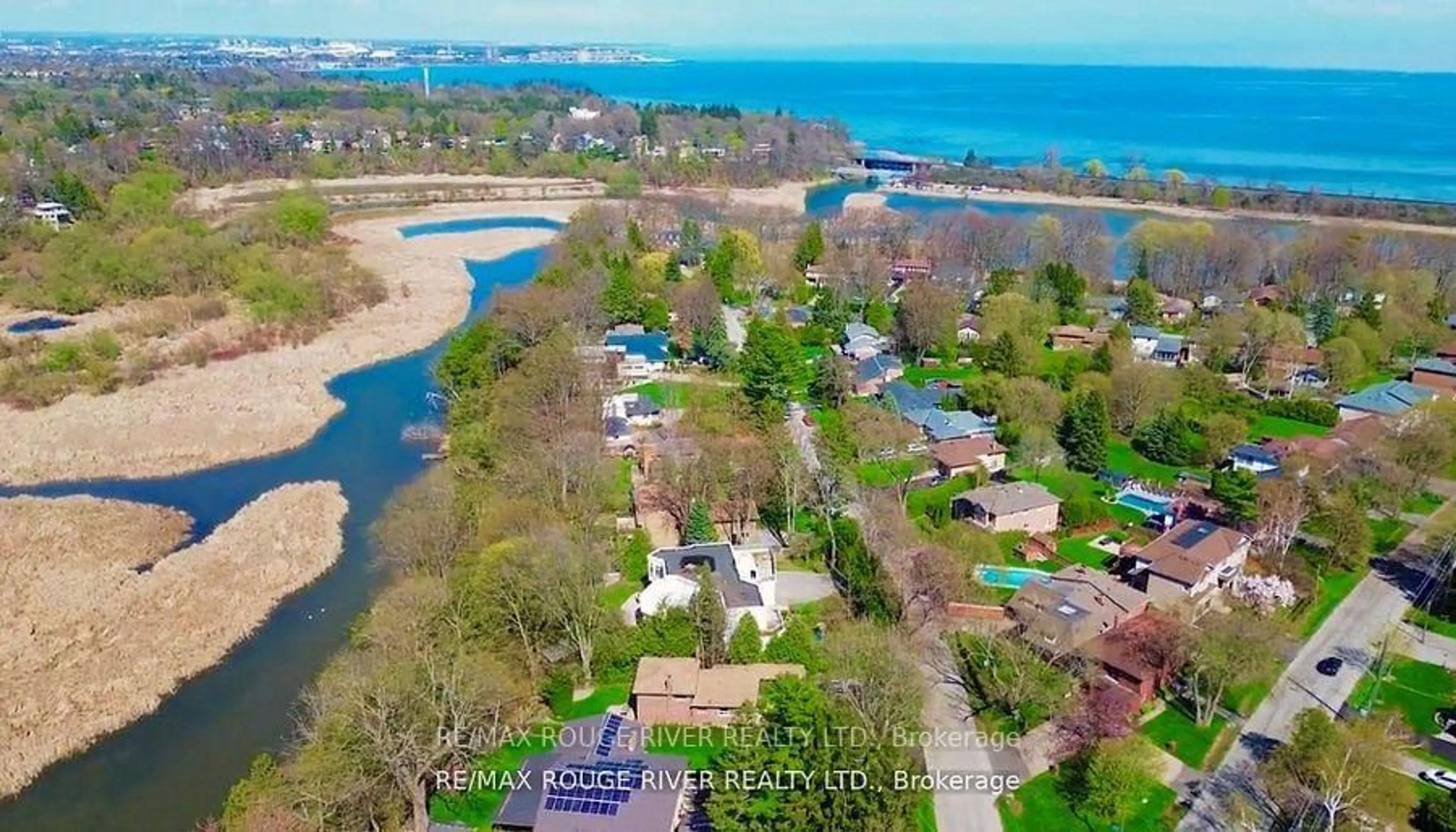 A pic from outside/outdoor area/front of a property/back of a property/a pic from drone, water/lake/river/ocean view for 300 Taylor Rd, Toronto Ontario M1C 2R6