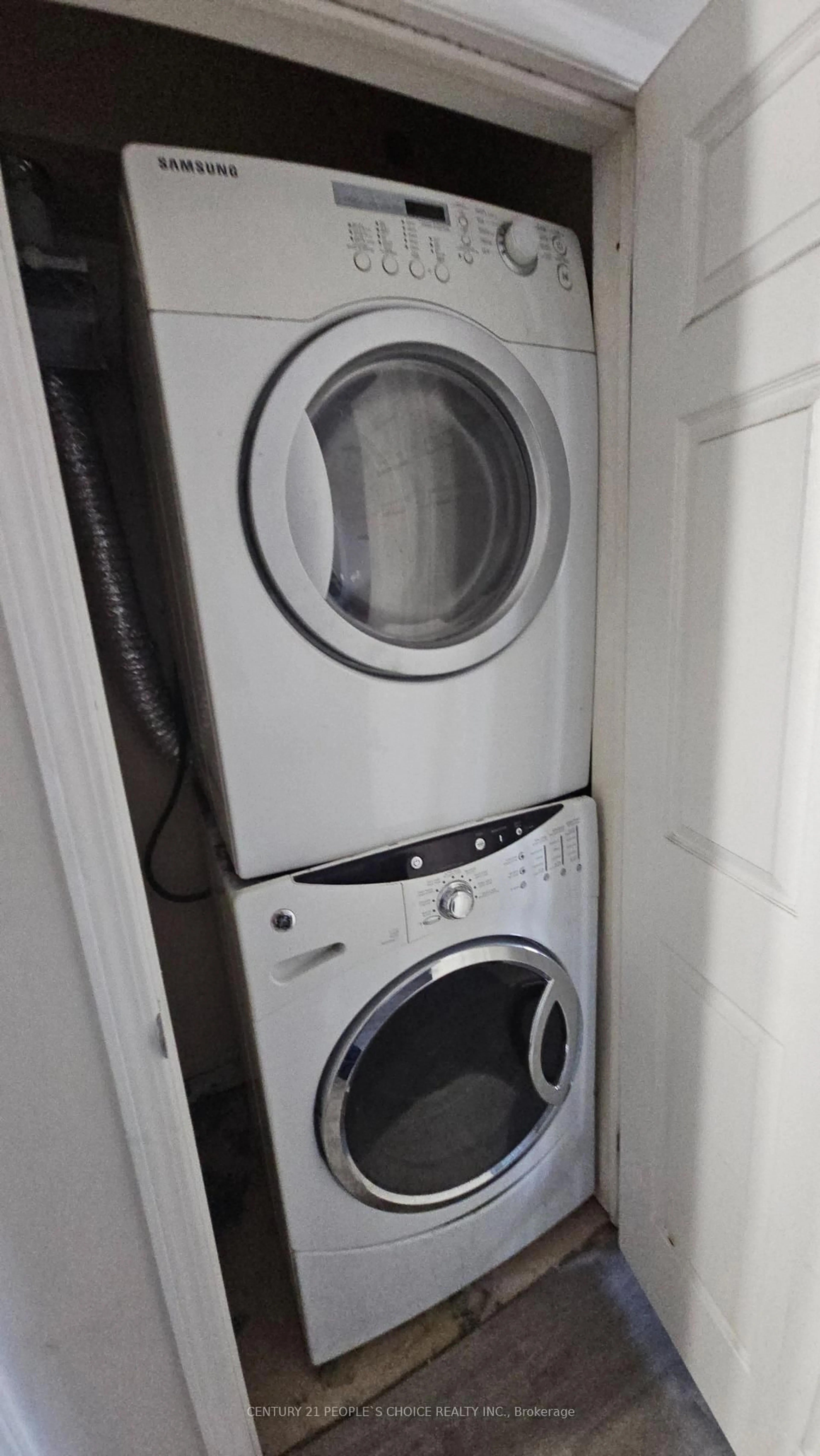 Laundry room for 5235 Finch Ave #420, Toronto Ontario M1S 5X3