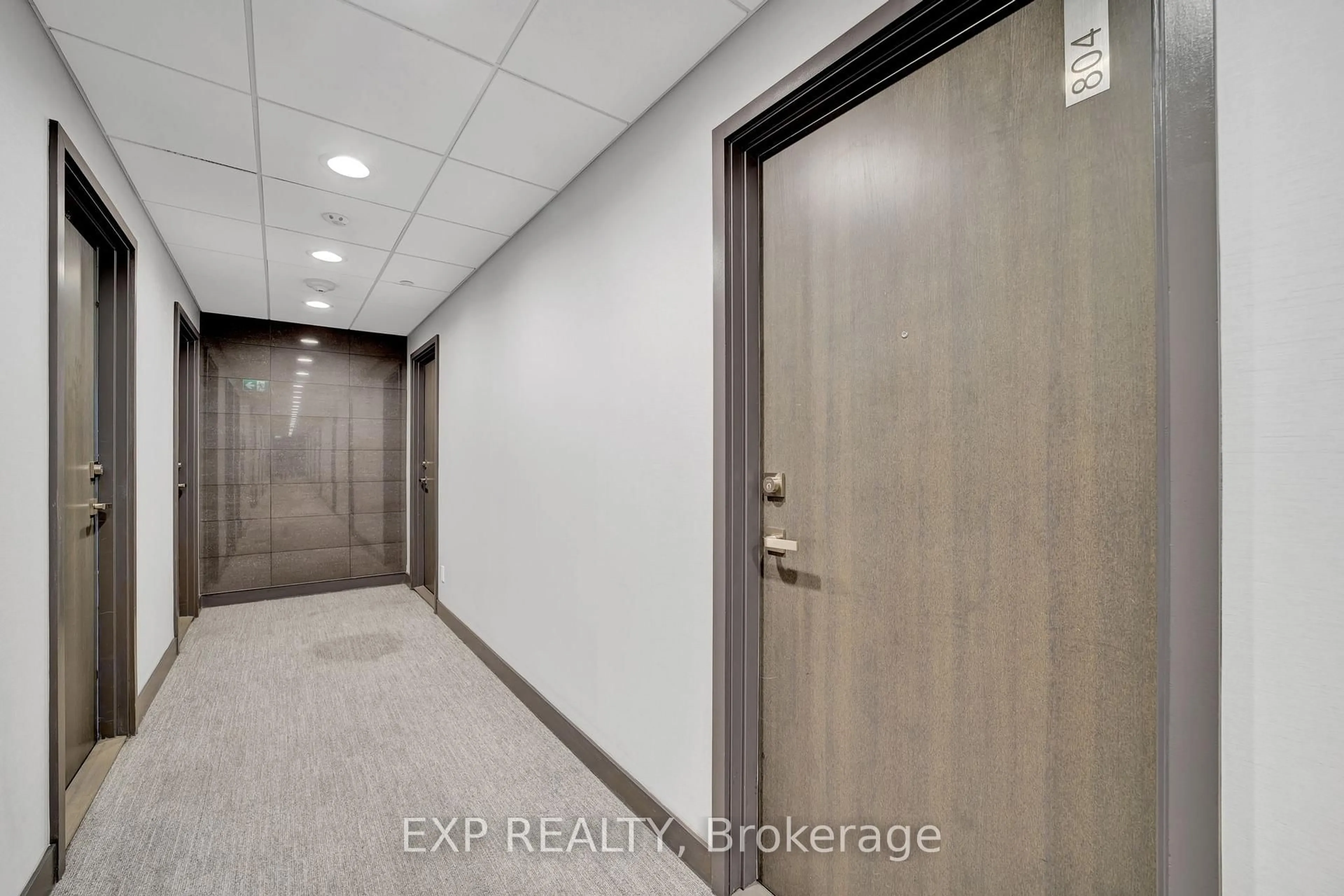 Indoor foyer for 1238 Dundas St St #804, Toronto Ontario M4M 0C6