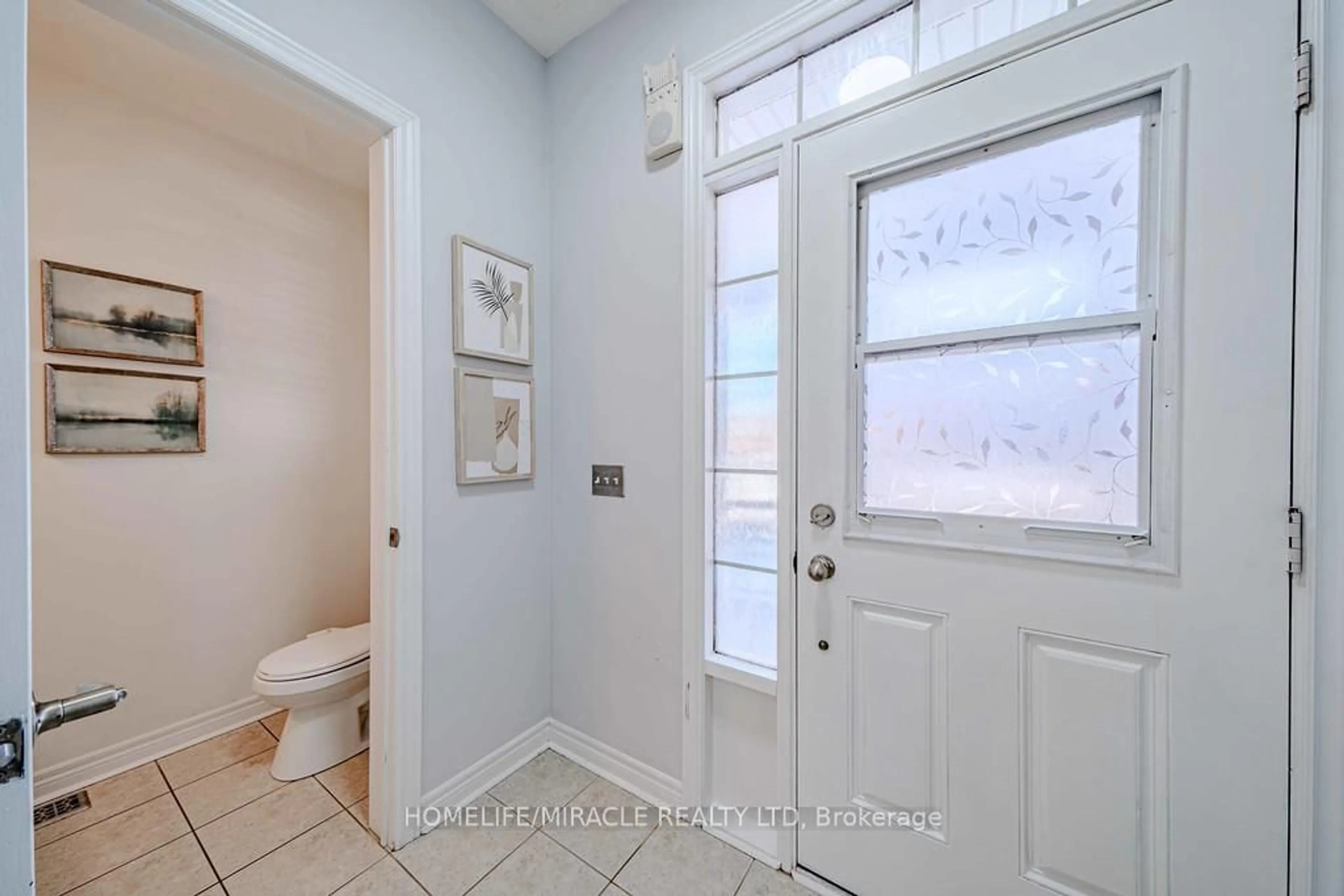 Indoor entryway for 113 James Govan Dr, Whitby Ontario L1N 0H4