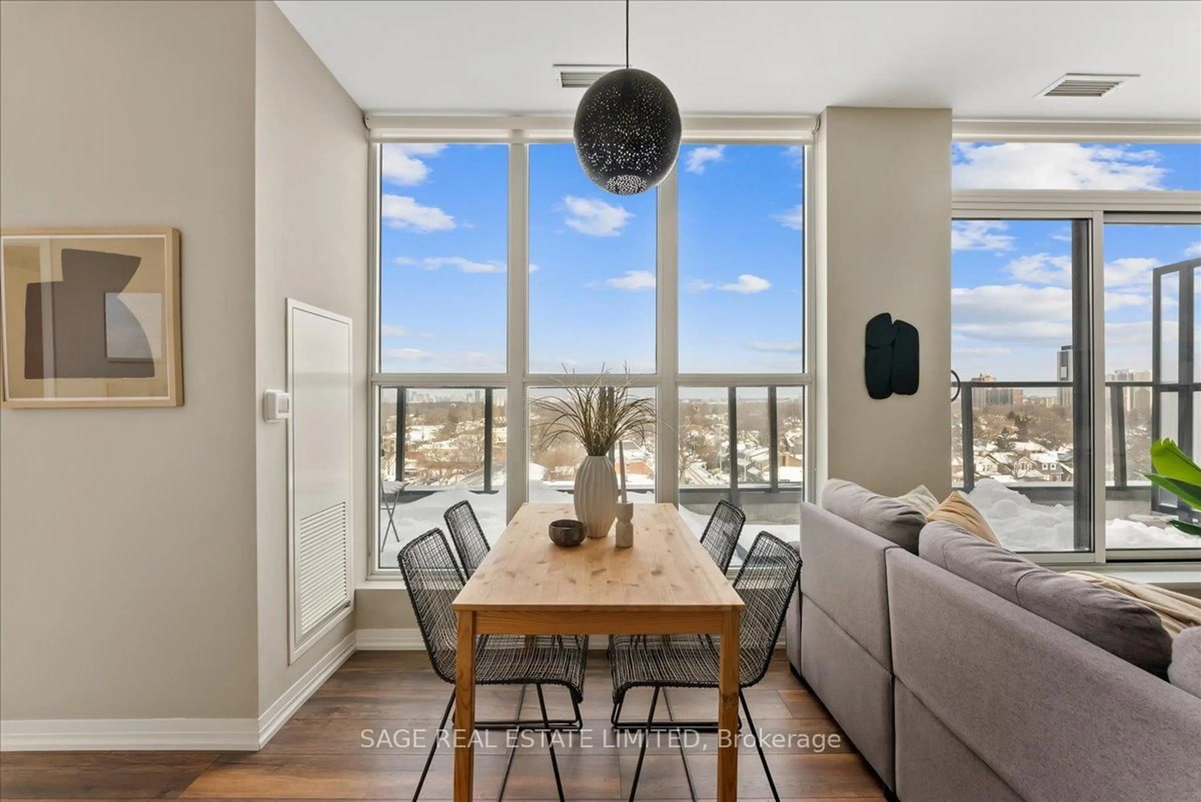 Unknown for 2301 Danforth Ave #810, Toronto Ontario M4C 1K5