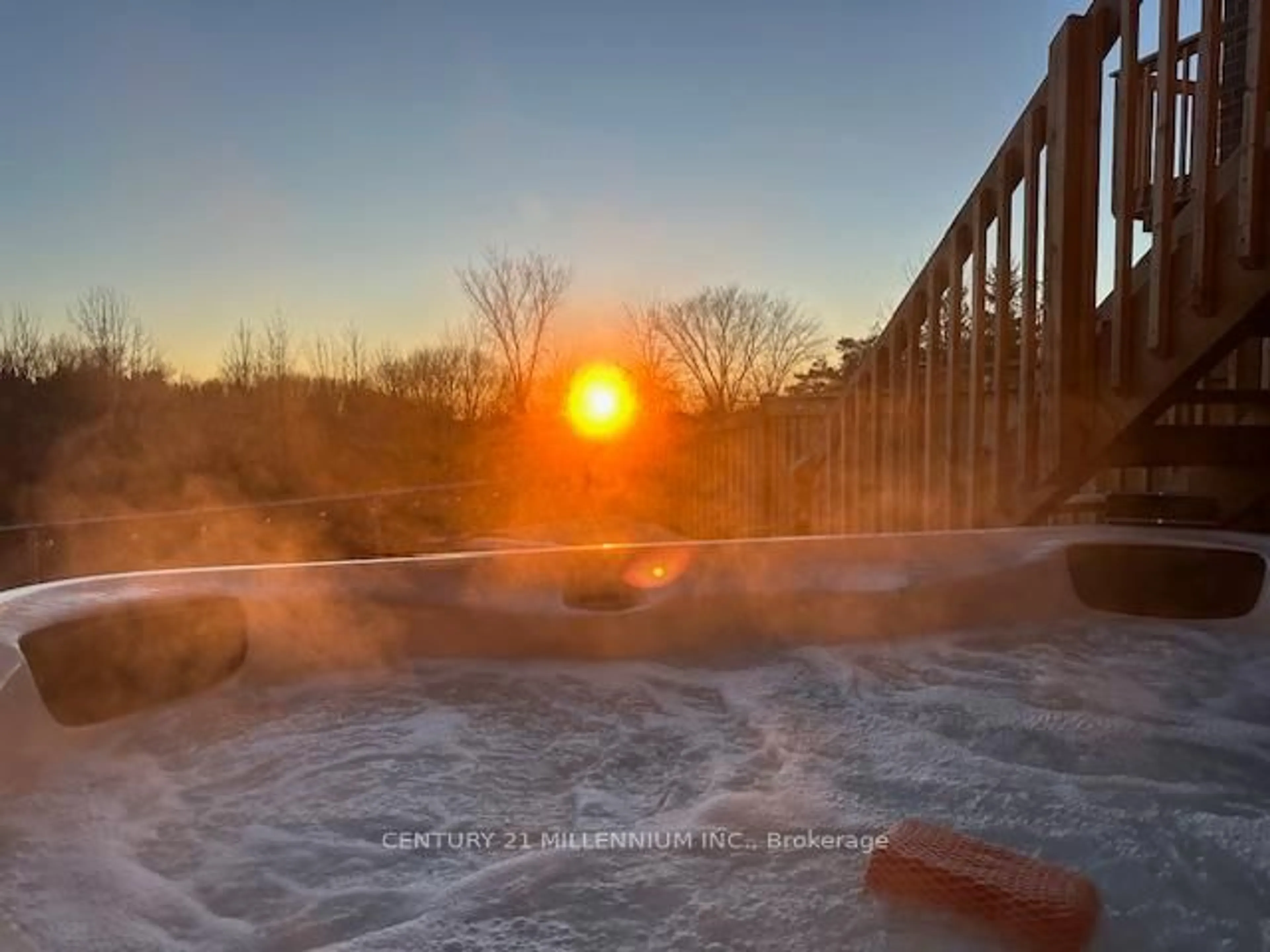 Blurry image for 1956 Don White Crt, Oshawa Ontario L1K 1A1