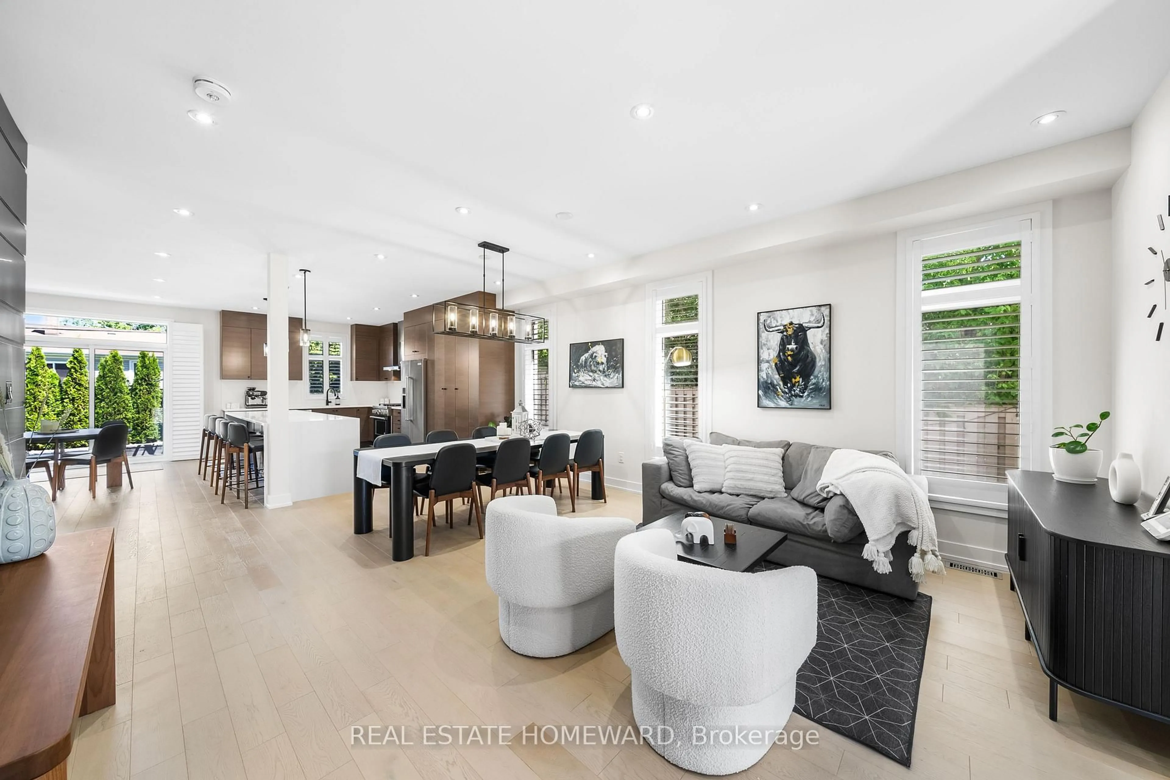 Open concept kitchen, unknown for 1344 Gull Crossing, Pickering Ontario L1W 0B7