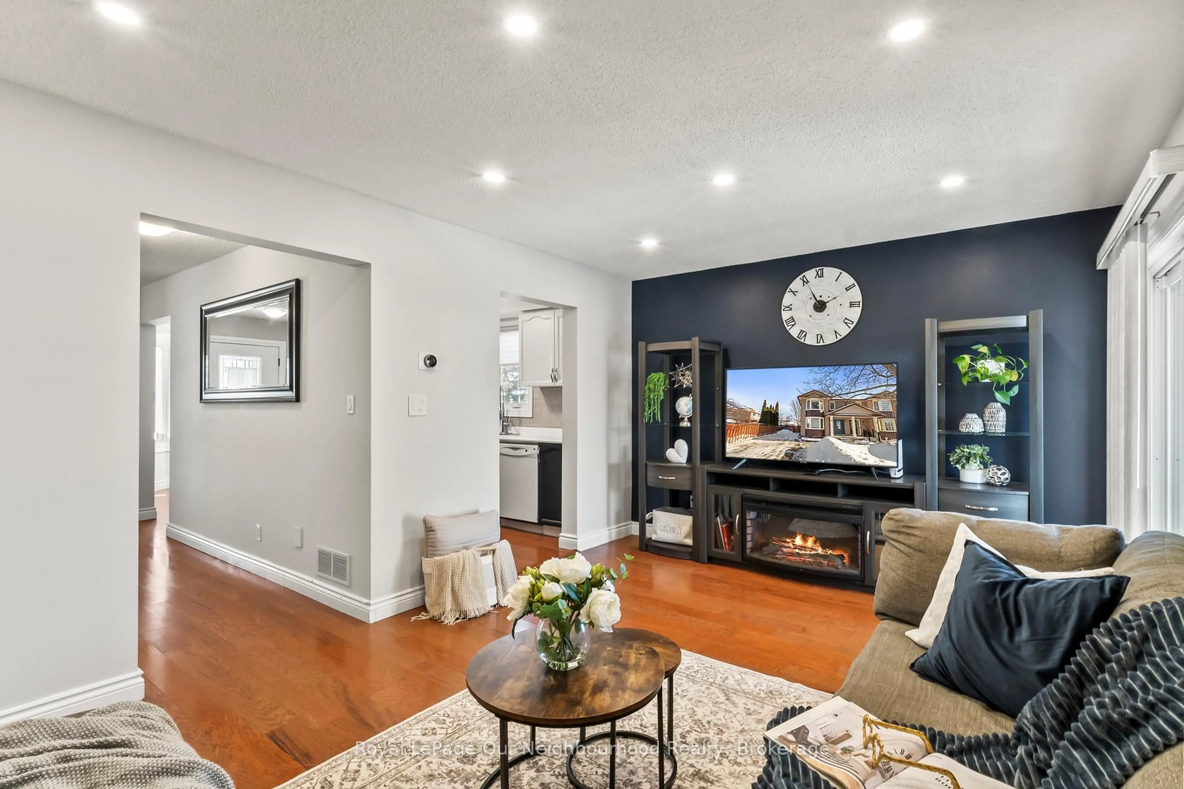 Living room with furniture, unknown for 815 Buttonbush Crt, Oshawa Ontario L1K 2H9