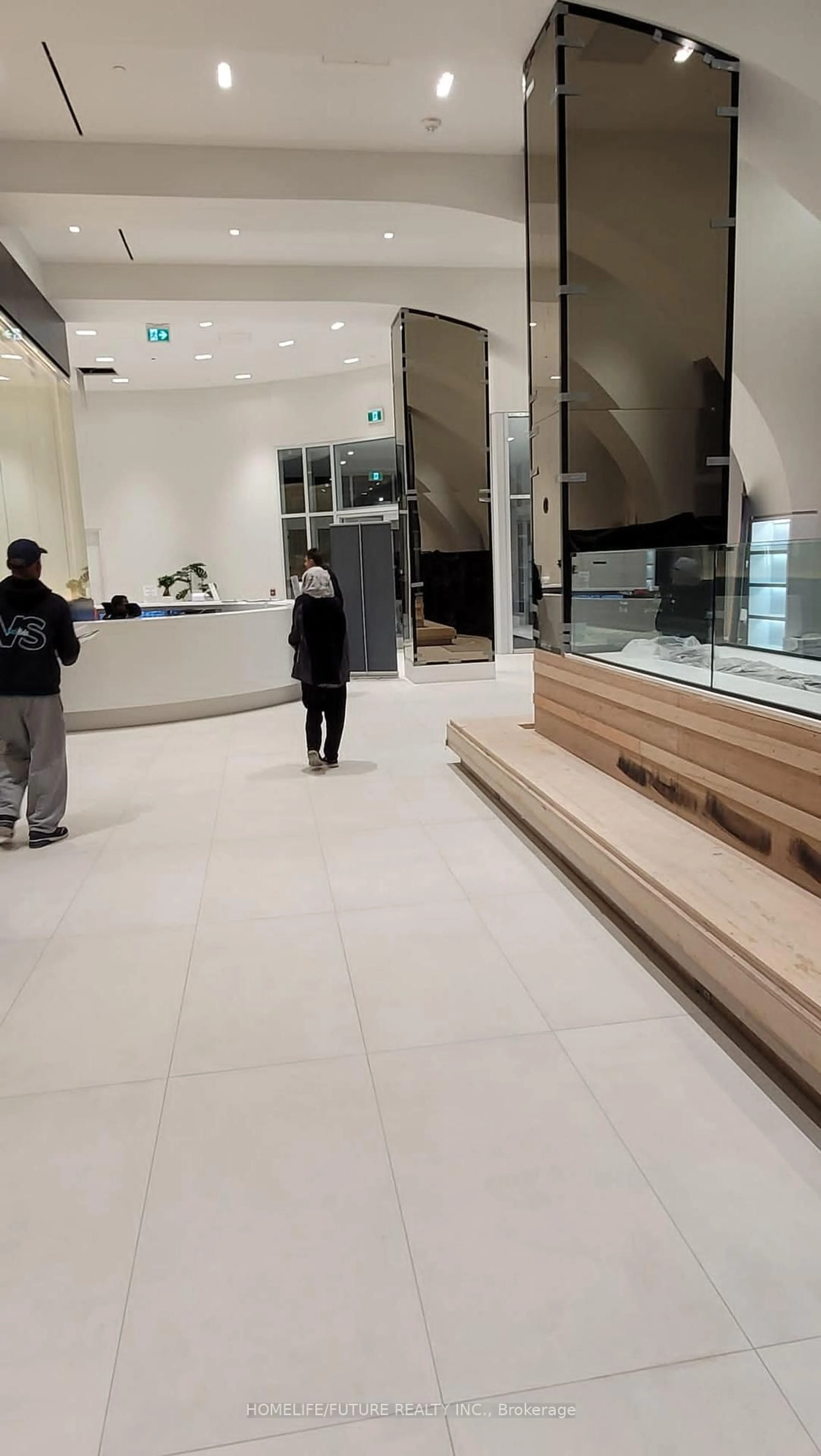 Lobby for 2033 Kennedy Rd #302, Toronto Ontario M1T 0B9
