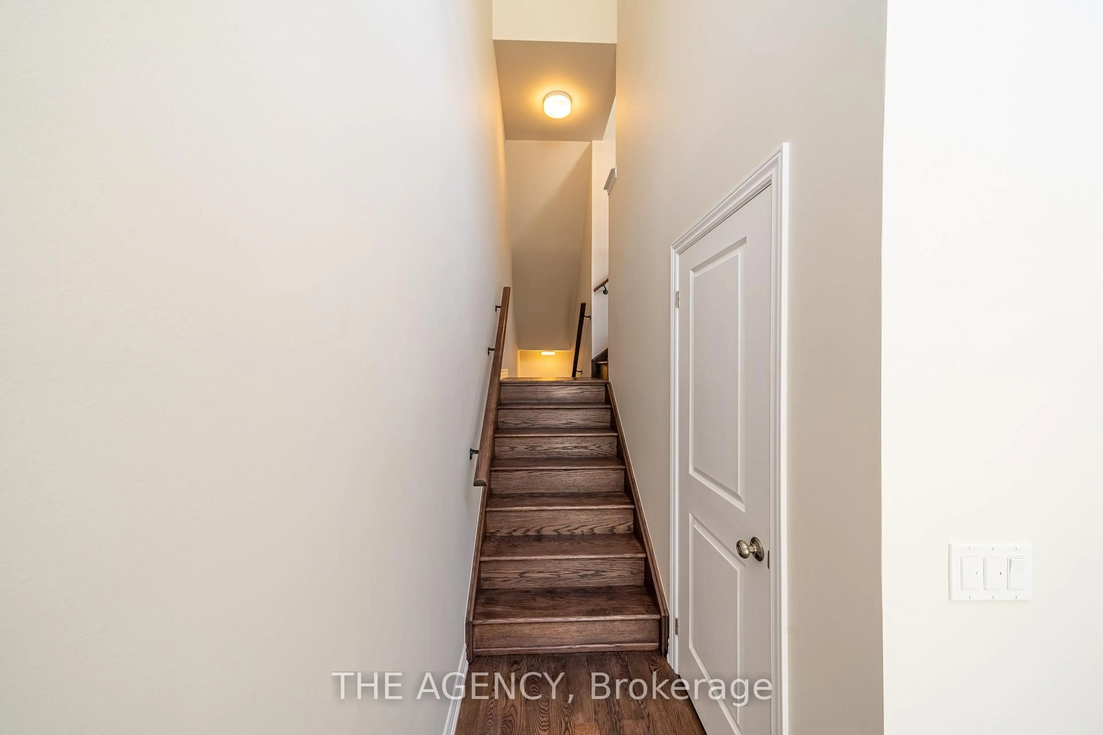 Indoor entryway for 56 Douet Lane, Ajax Ontario L1Z 0V4