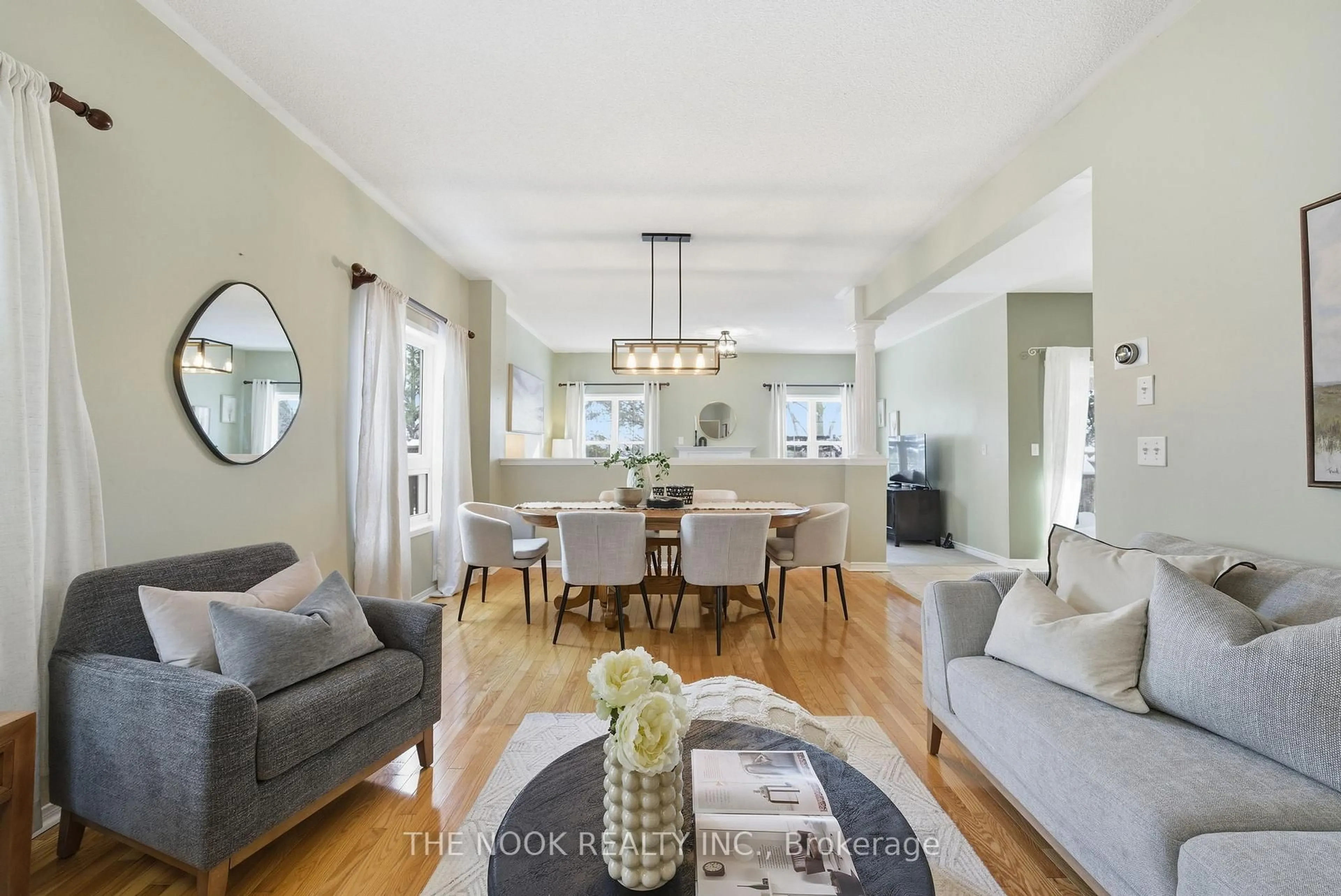 Dining room, unknown for 53 Kinross Ave, Whitby Ontario L1M 2C4