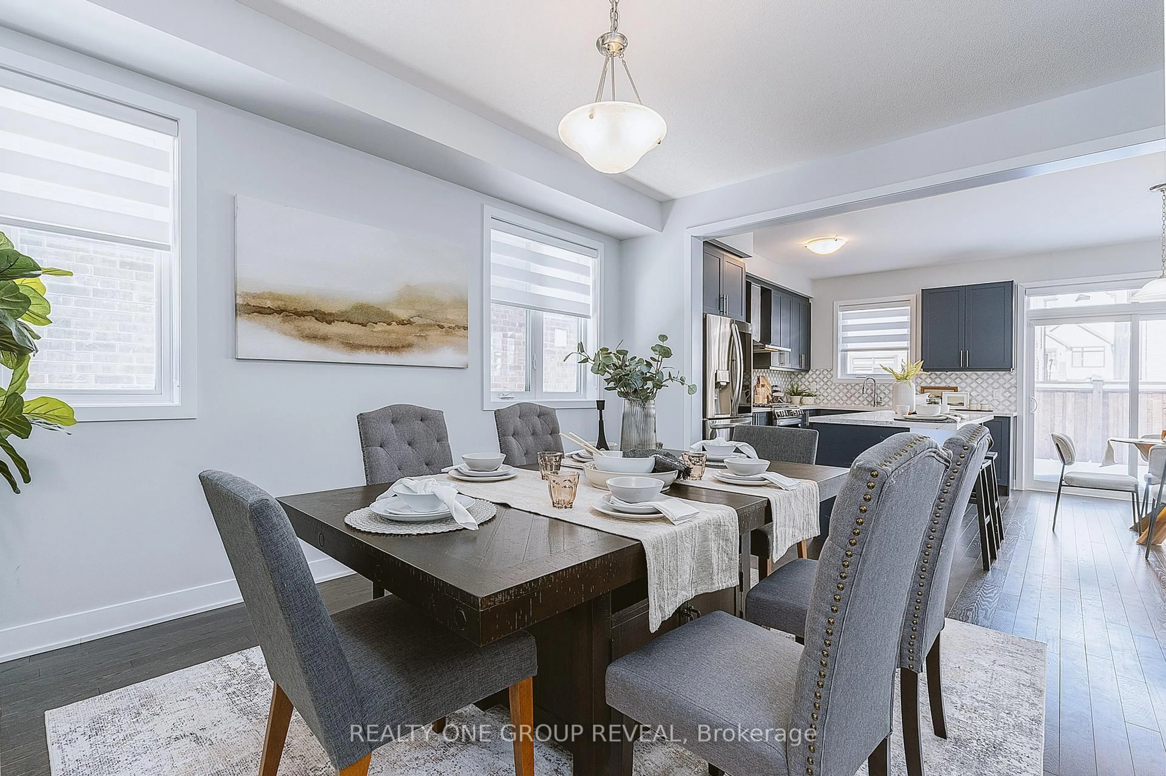 Dining room, unknown for 1044 Suddard Ave, Oshawa Ontario L1L 0V5