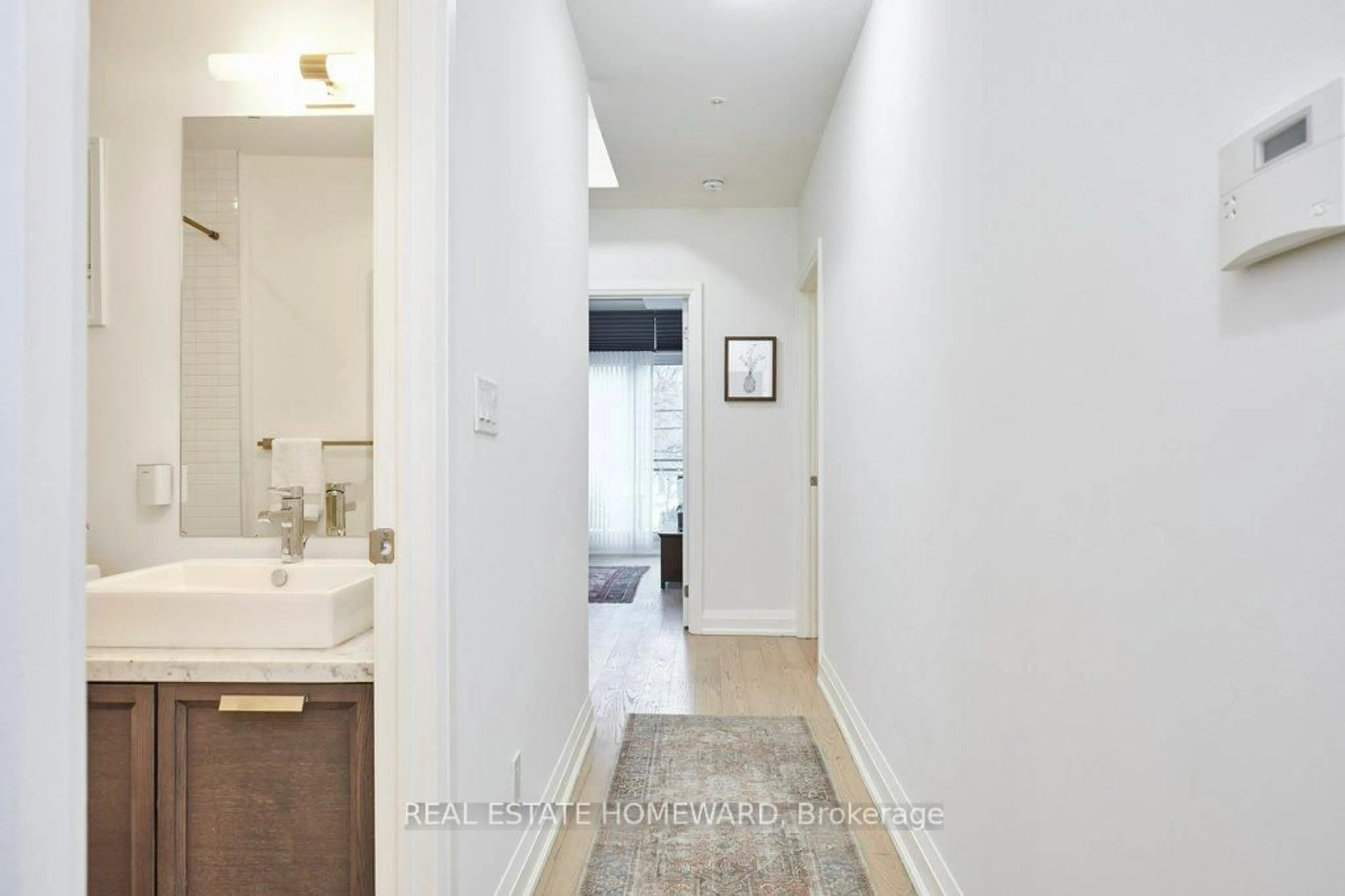 Unknown for 2 Bellefair Ave #201, Toronto Ontario M4L 3T8