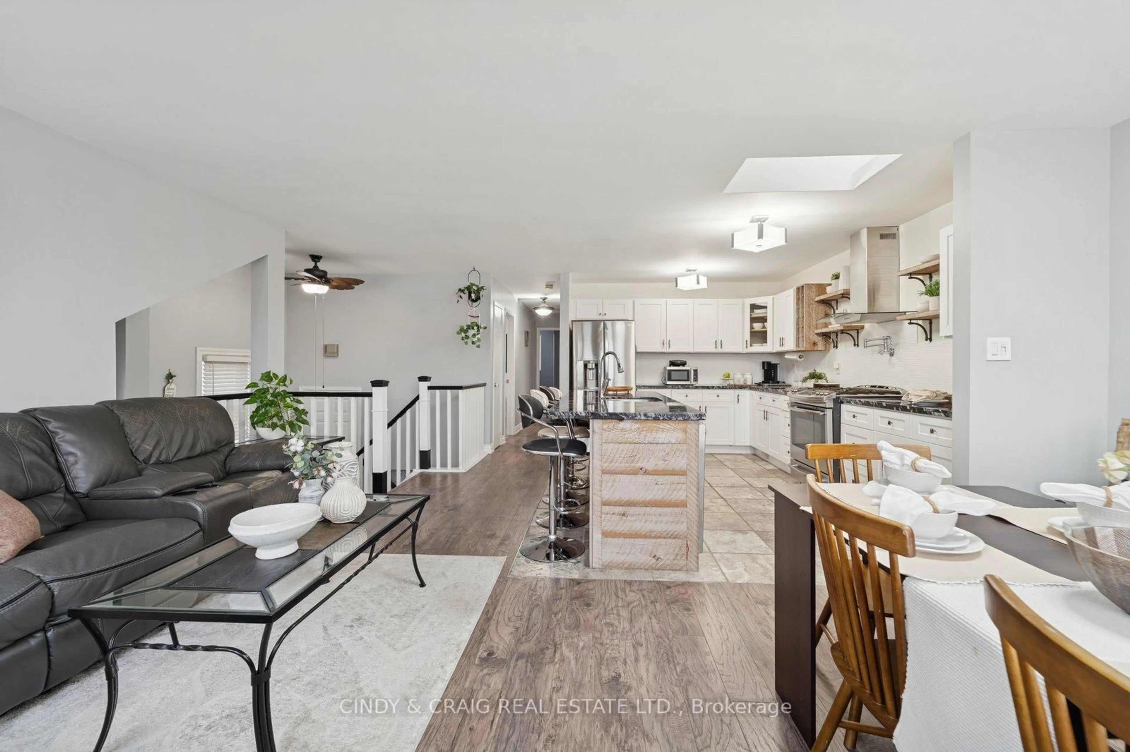 Open concept kitchen, unknown for 7 Empire Cres, Clarington Ontario L1E 1E4