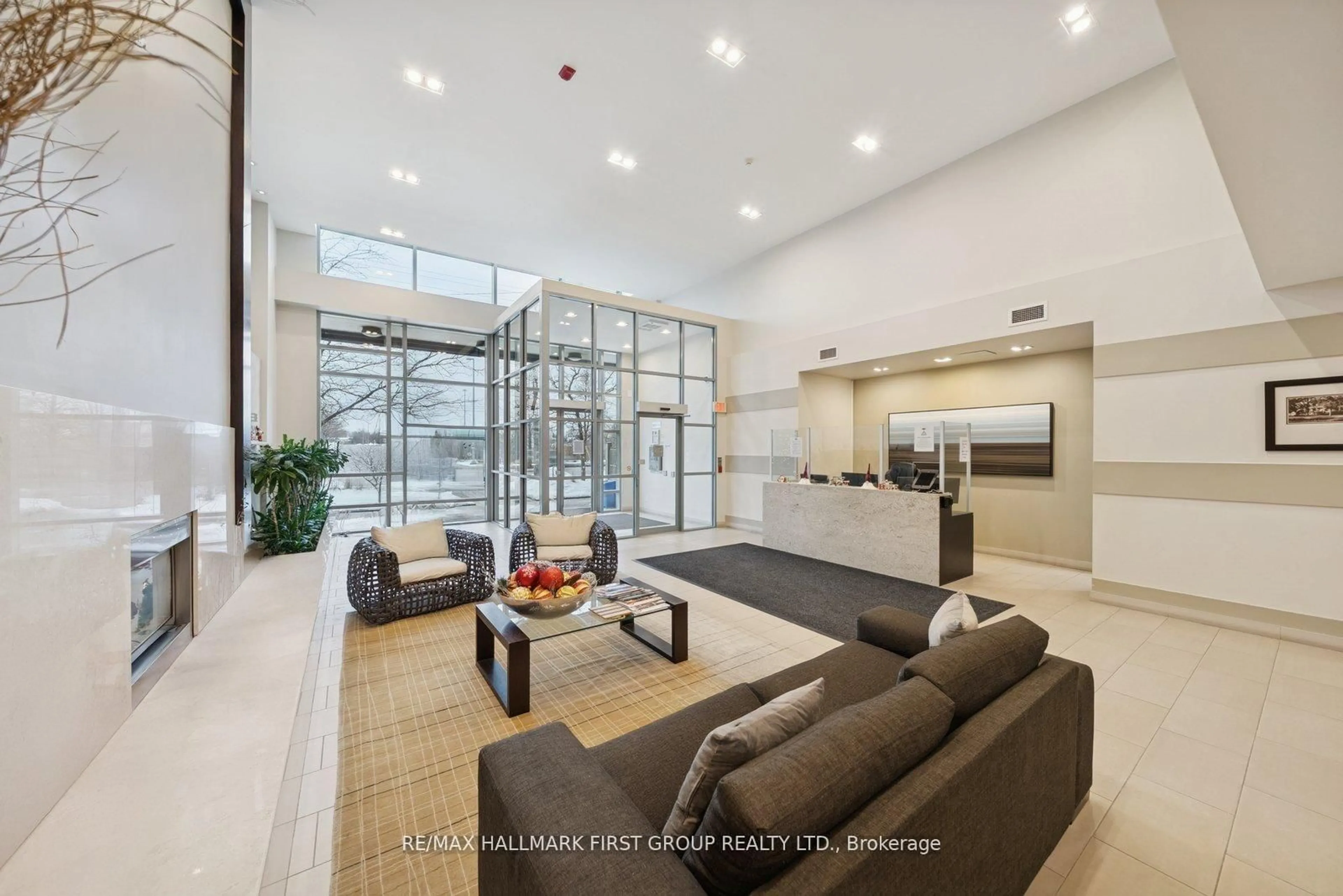 Lobby for 1600 Charles St #406, Whitby Ontario L1N 0G4