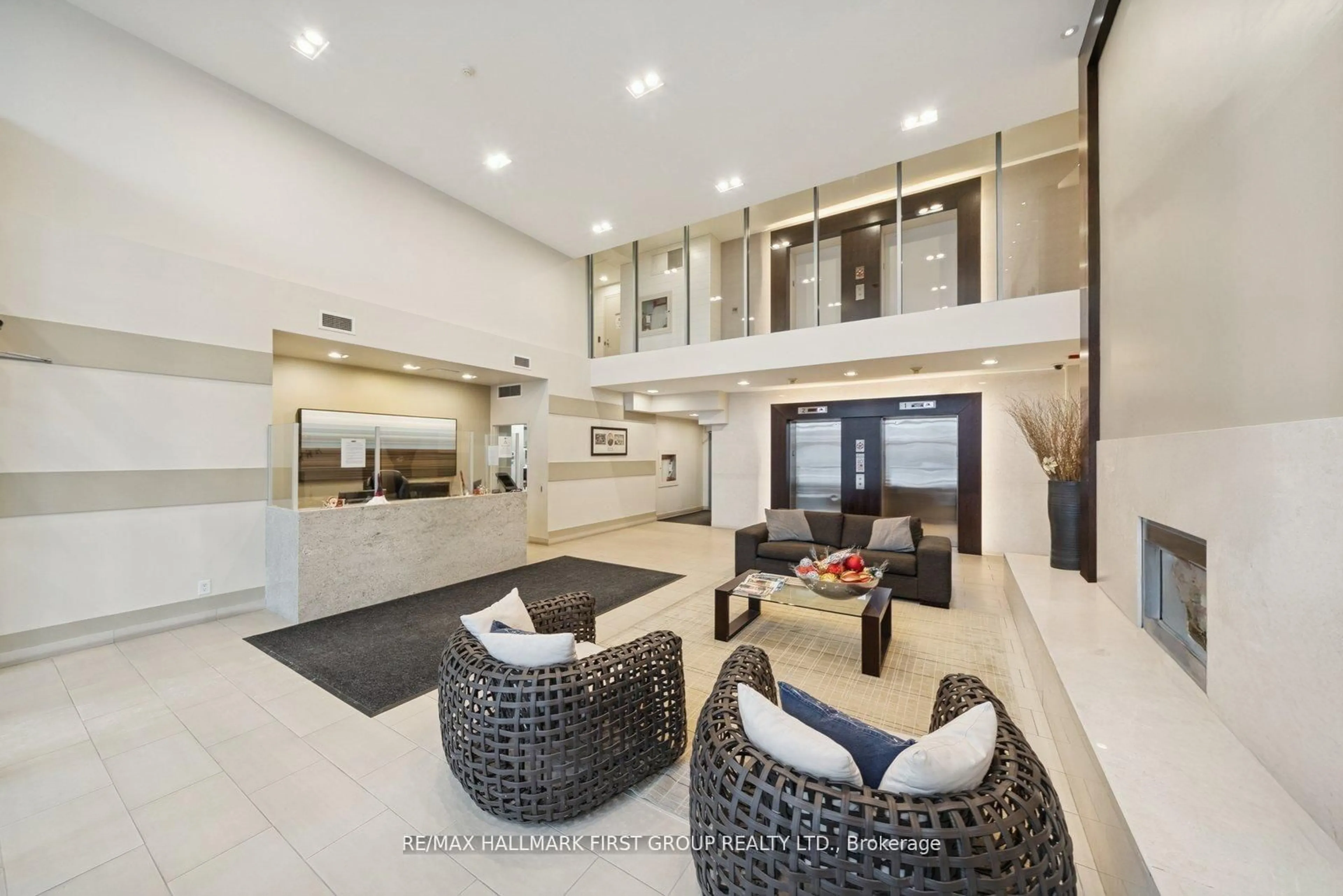 Lobby for 1600 Charles St #406, Whitby Ontario L1N 0G4