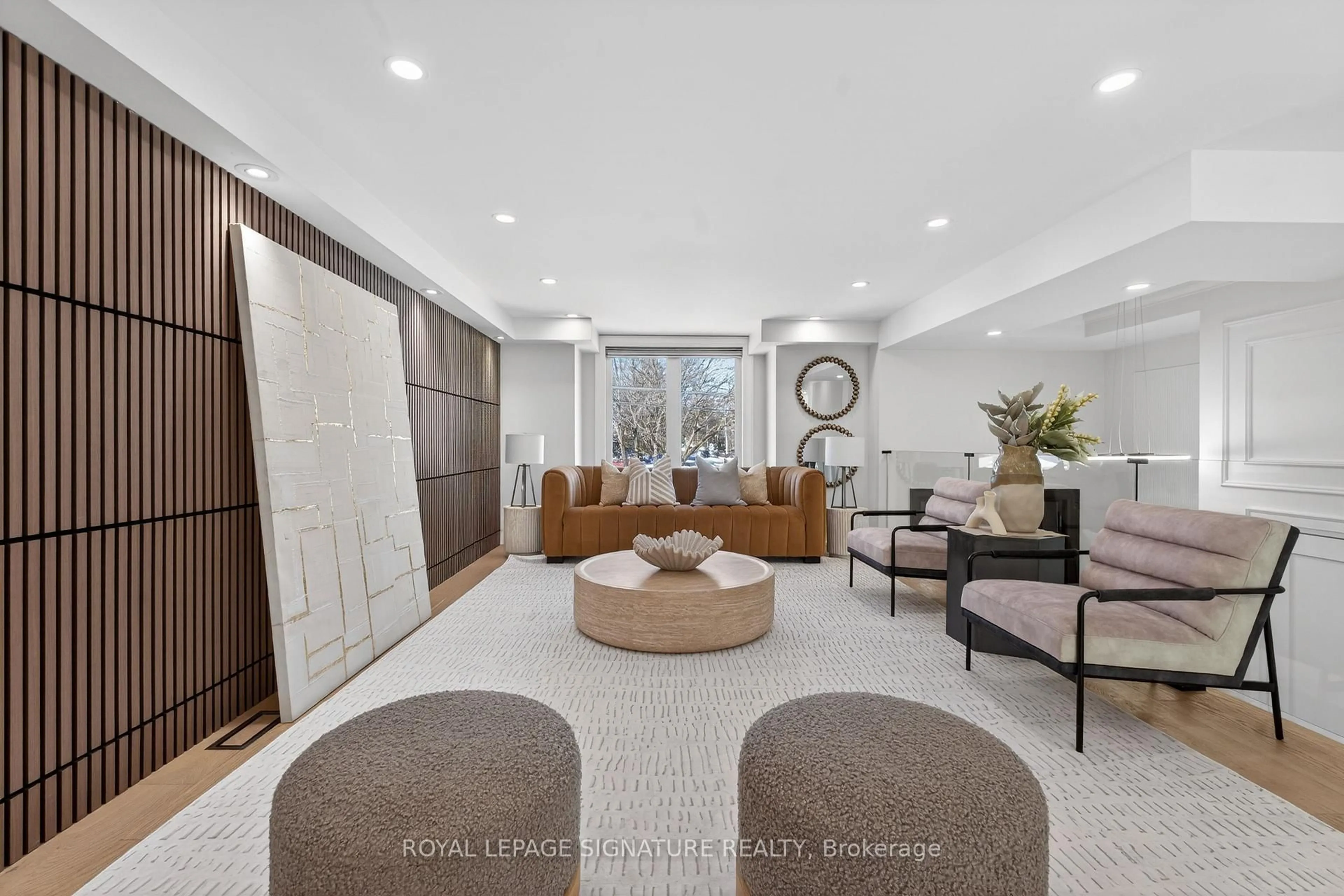 Unknown for 245 Ferris Rd, Toronto Ontario M4B 1H2