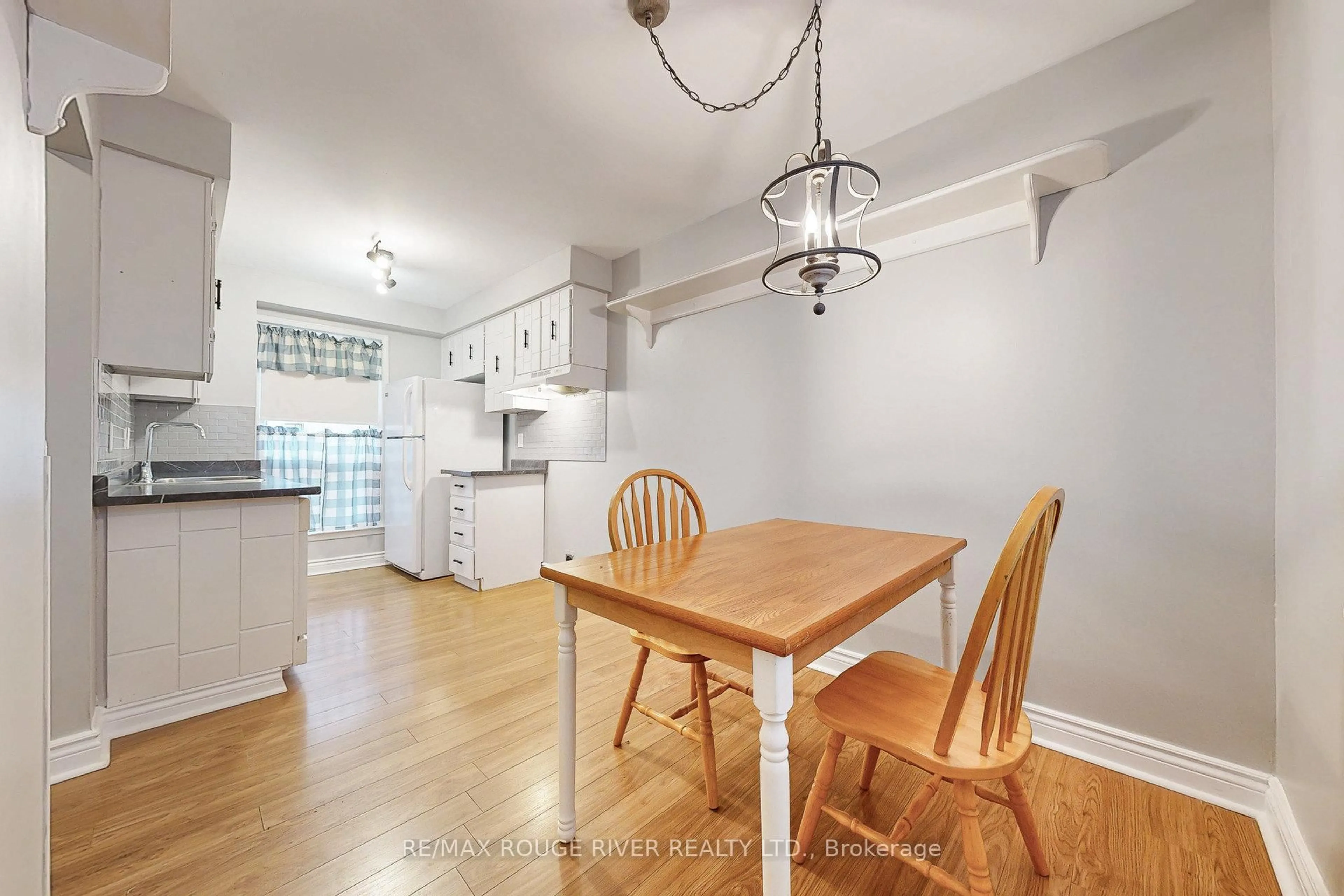 Dining room, unknown for 42 Lucas Lane, Ajax Ontario L1S 3P8