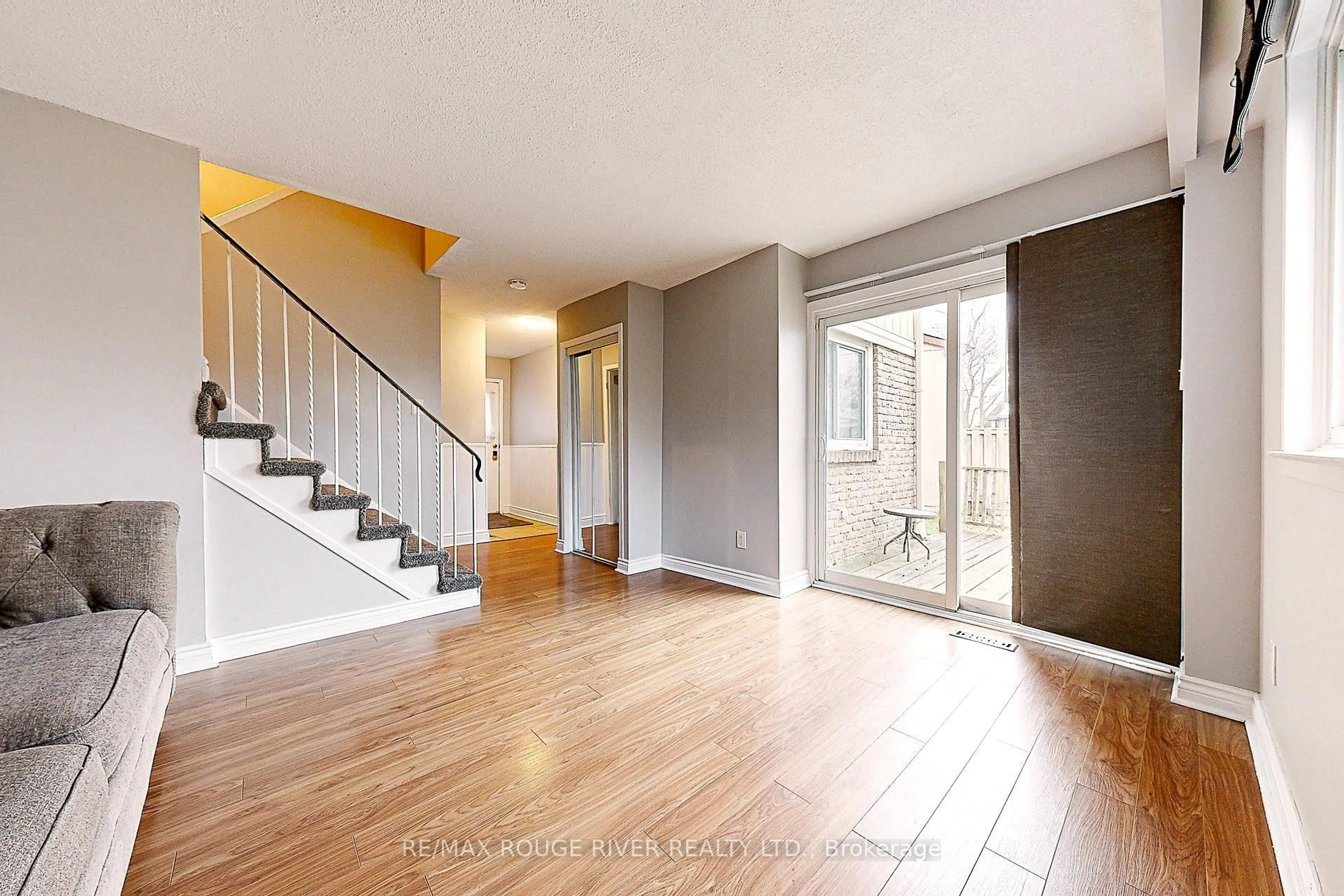 Indoor foyer for 42 Lucas Lane, Ajax Ontario L1S 3P8