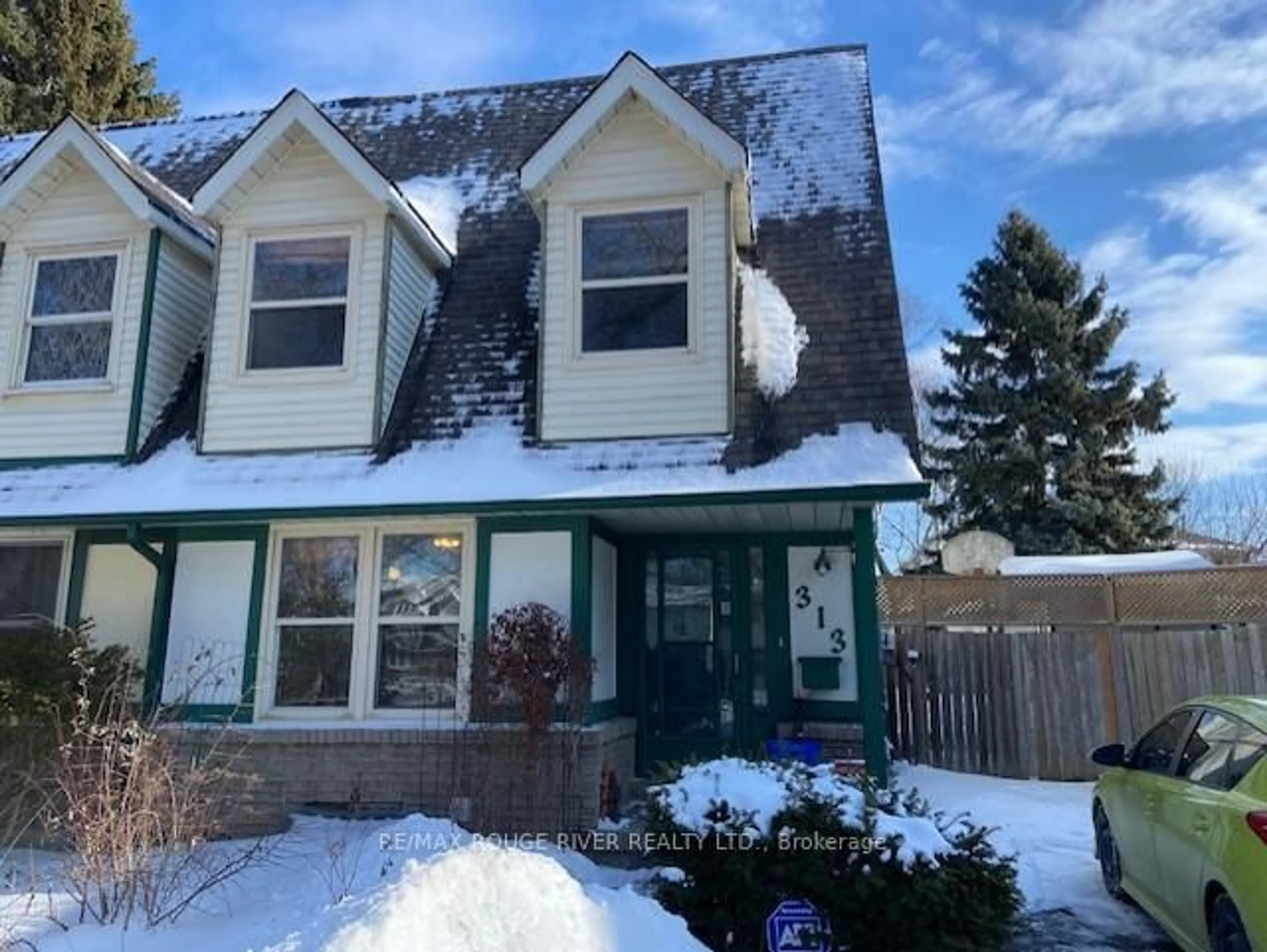 Home with vinyl exterior material, street for 313 Rondeau Crt, Oshawa Ontario L1J 6N4