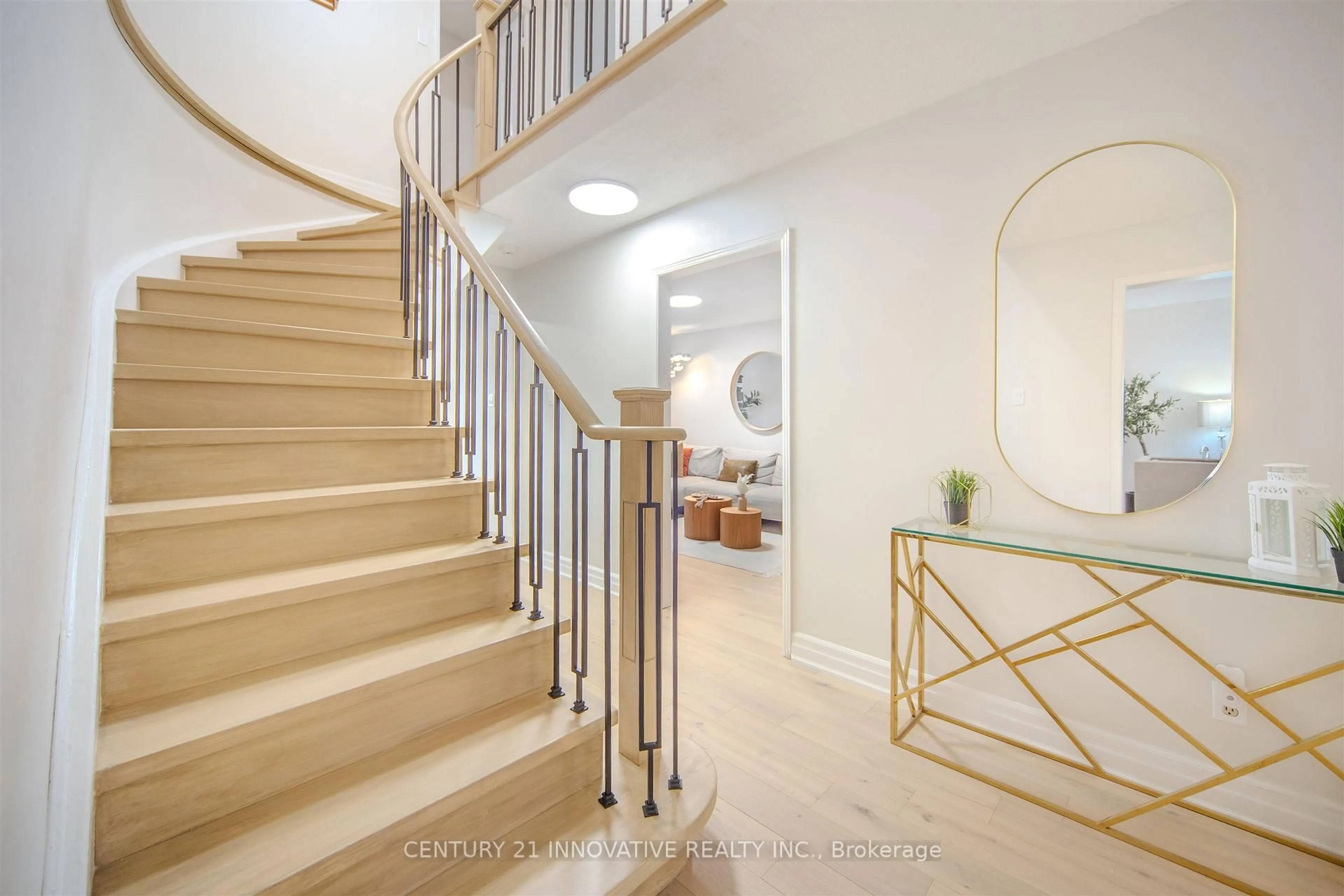 Stairs for 20 Muirbank Blvd, Toronto Ontario M1C 4T6