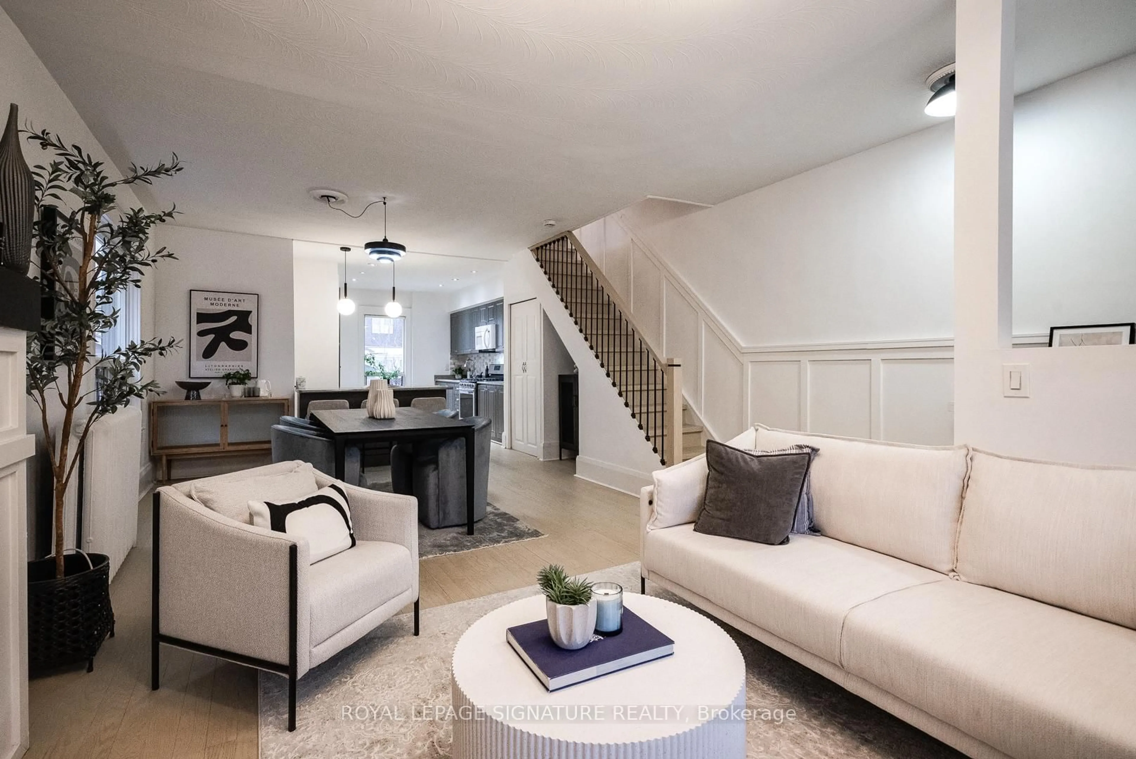 Living room with furniture, unknown for 216 Parkmount Rd, Toronto Ontario M4J 4V6