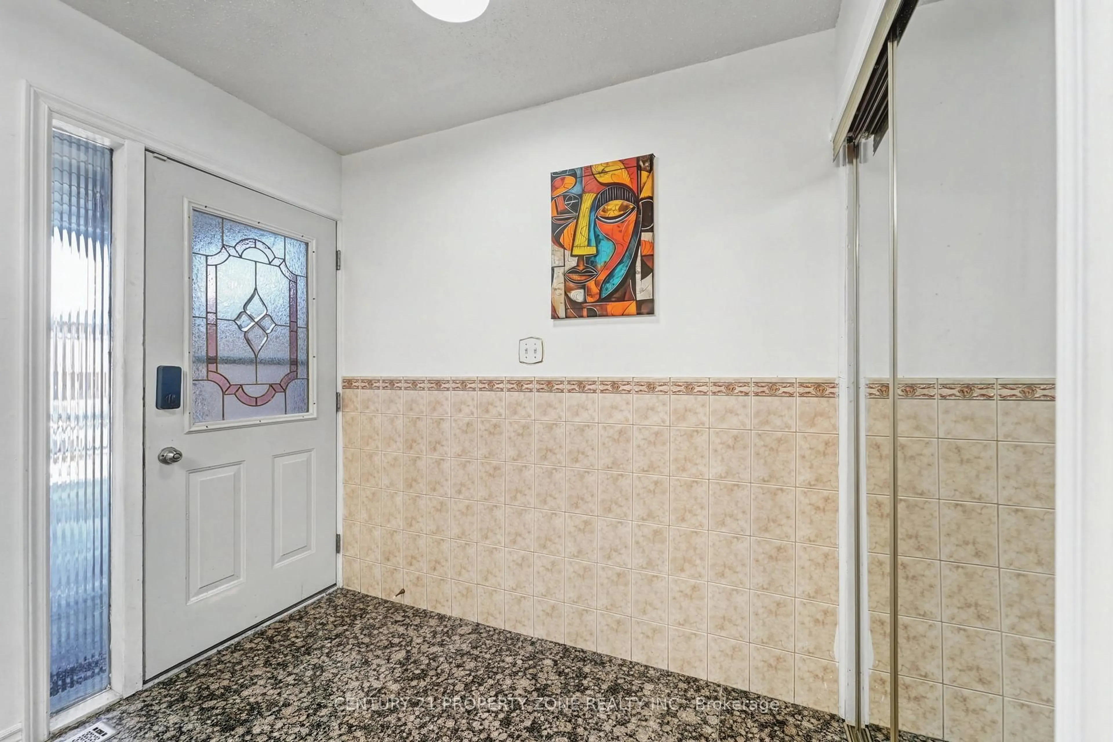 Indoor foyer for 16 Chad Cres, Toronto Ontario M1B 2Z6
